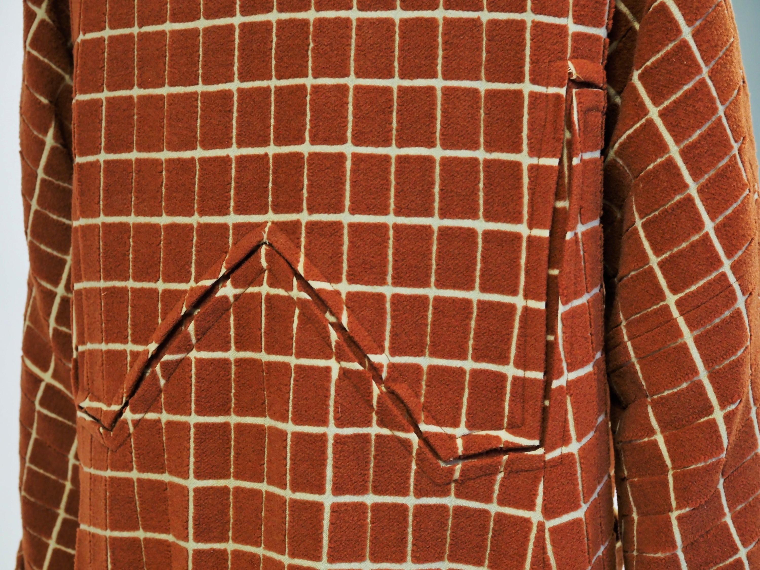 A Terracotta Velvet Art Deco Coat with Cubist graphics - France Circa 1930 1