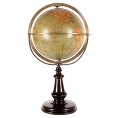 Globe terrestre signé Périgot, publié par Delagrave, Paris 1880.