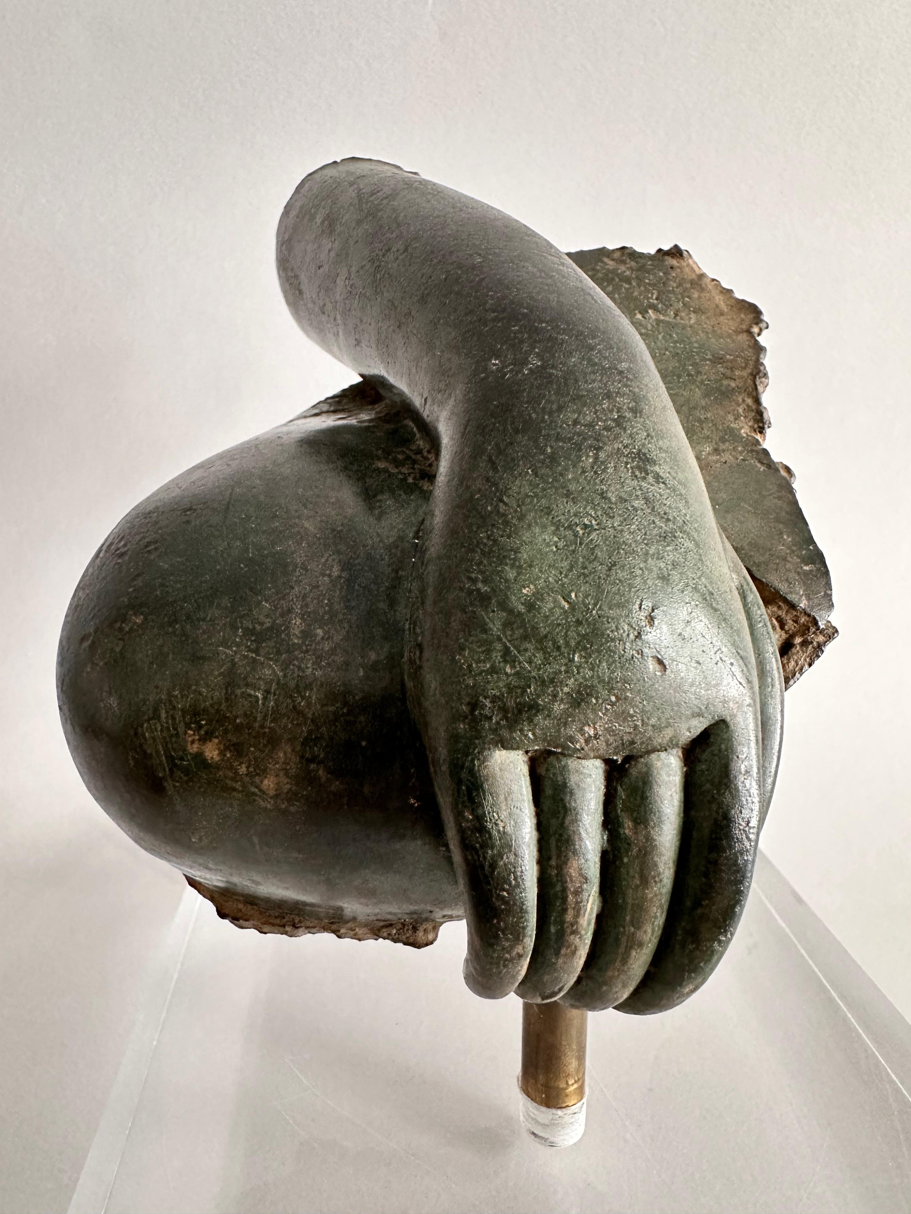 Fino al XVIII secolo Frammento di Buddha in bronzo tailandese, XV secolo in vendita