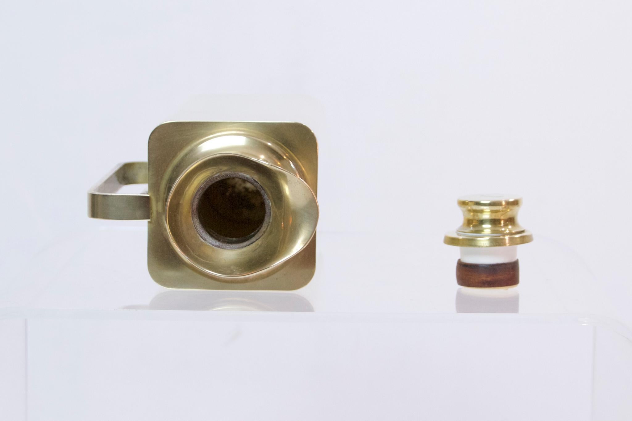 Thermos Flask in Brass by Renzo Cassetti, Italy In Good Condition In Albano Laziale, Rome/Lazio