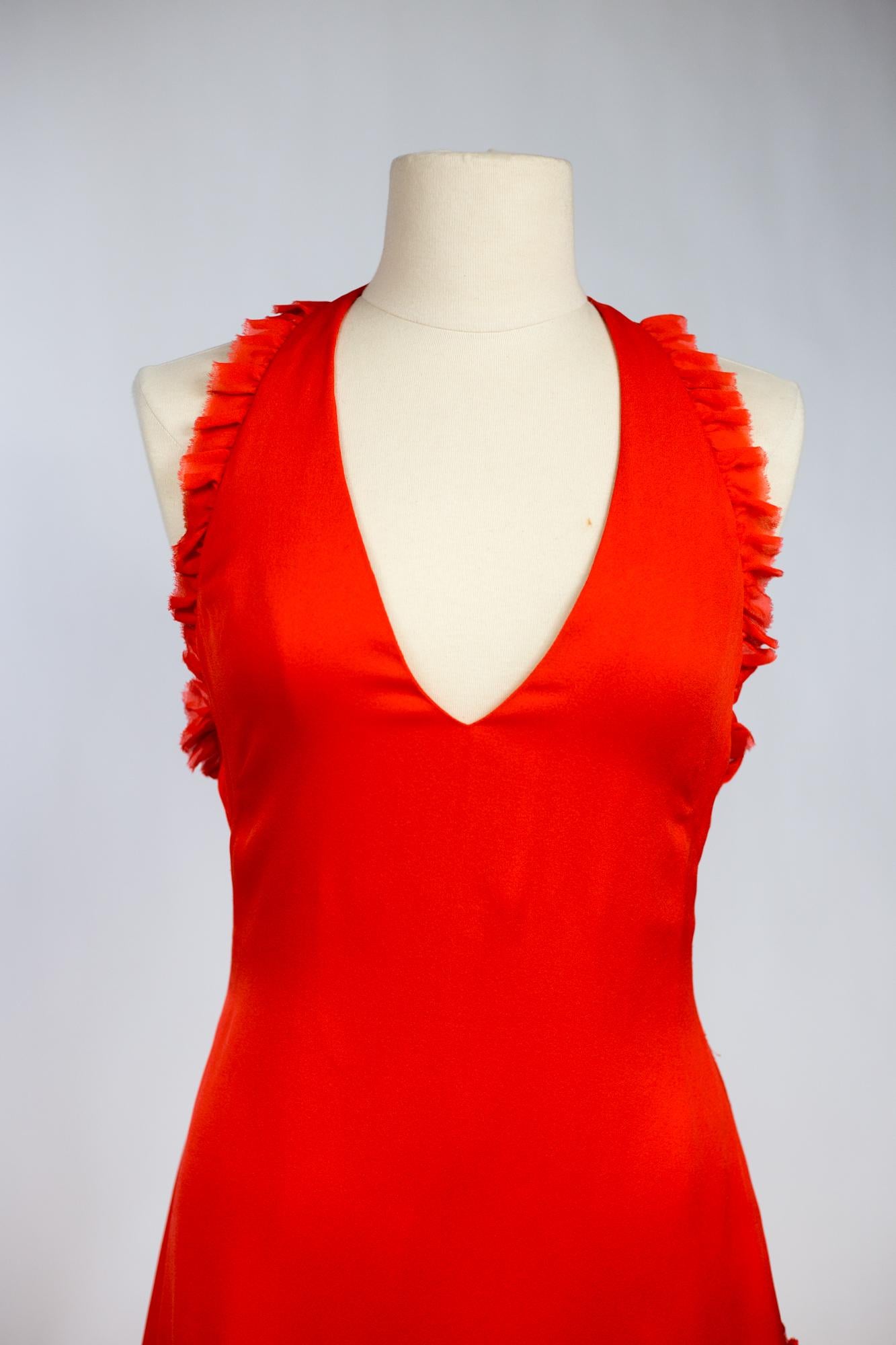 A Thierry Mugler Couture Evening Dress in Coral Silk Crepe Circa 1997/2002 For Sale 3