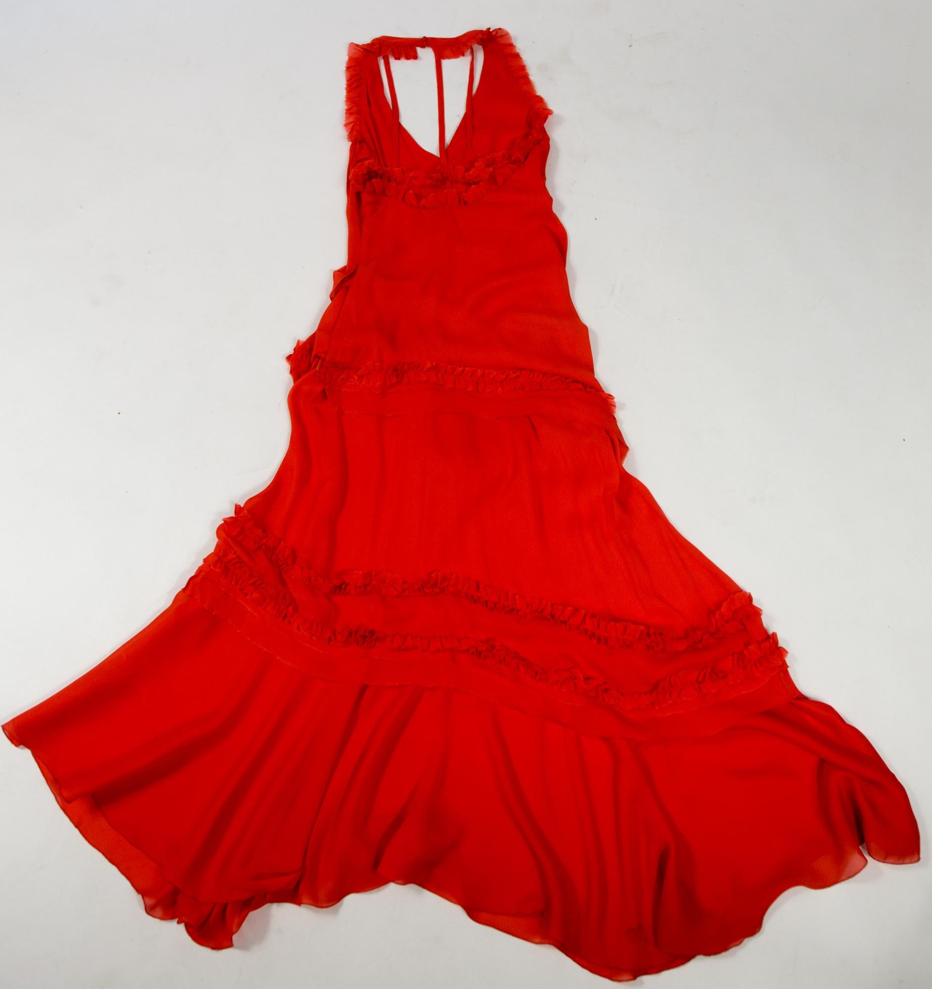 Rouge Une robe de soirée Thierry Mugler Couture en crêpe de soie corail Circa 1997/2002 en vente