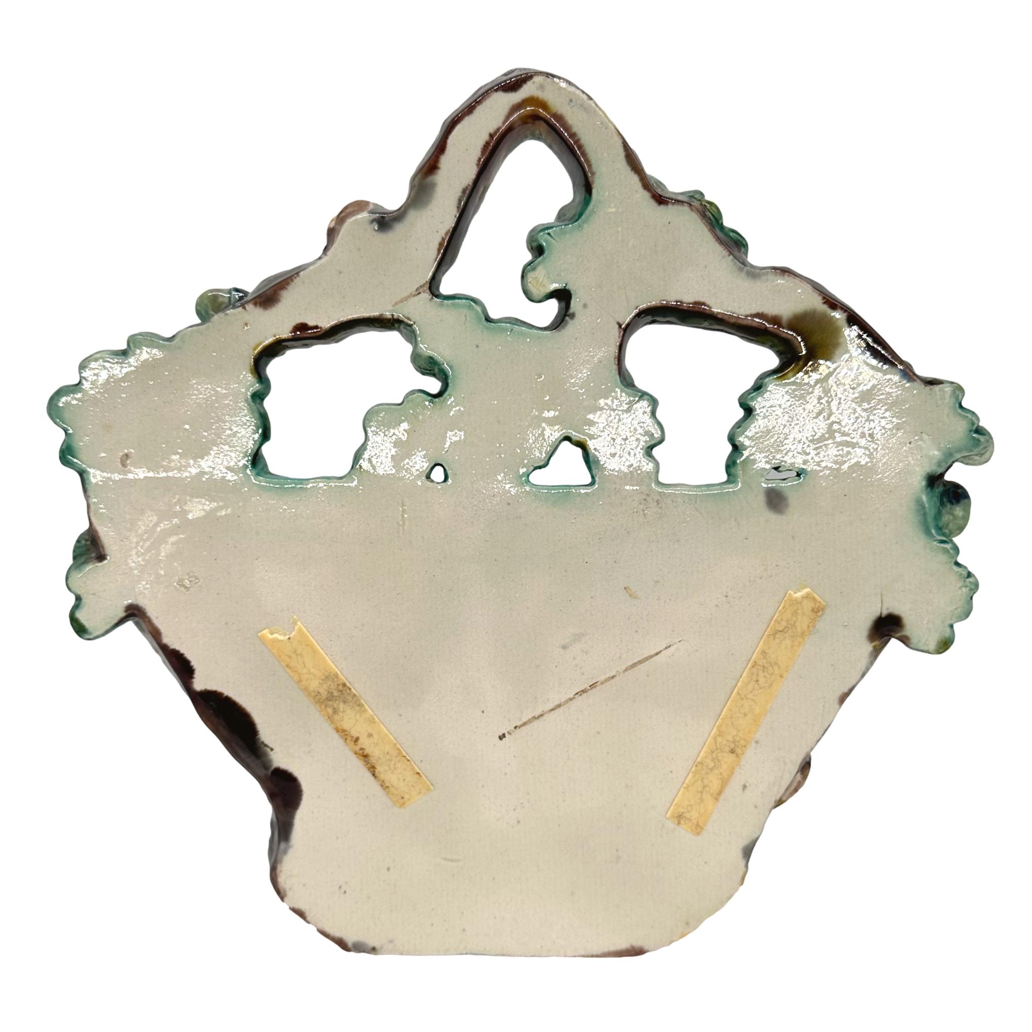Tasca da parete in maiolica di Thomas Sergent Palissy Ware con serpente, Francia, 1875 ca. in vendita 6