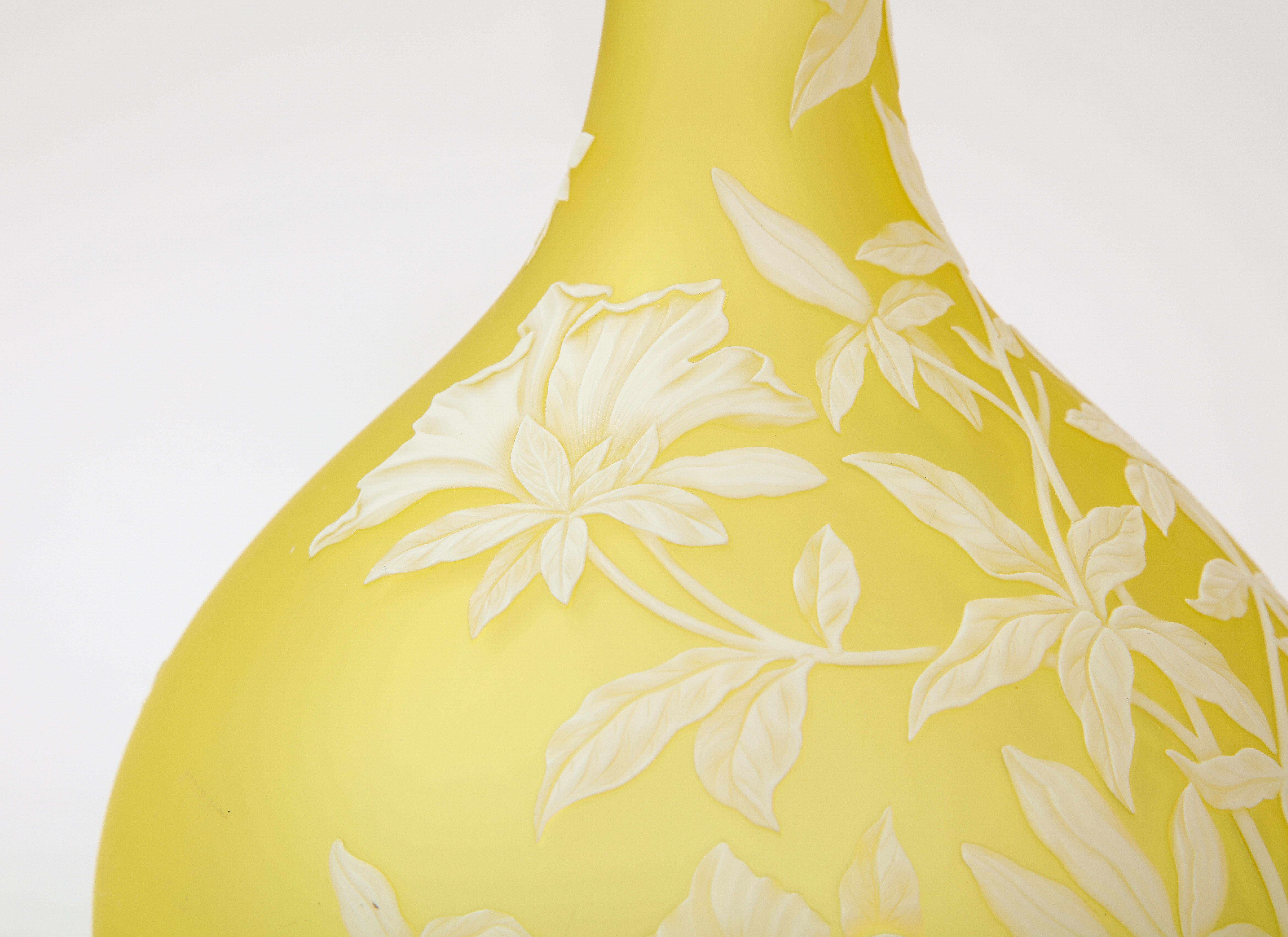 Thomas Webb & Sons Double Overlaid White Over Yellow Etched & Acid Washed Vase For Sale 2