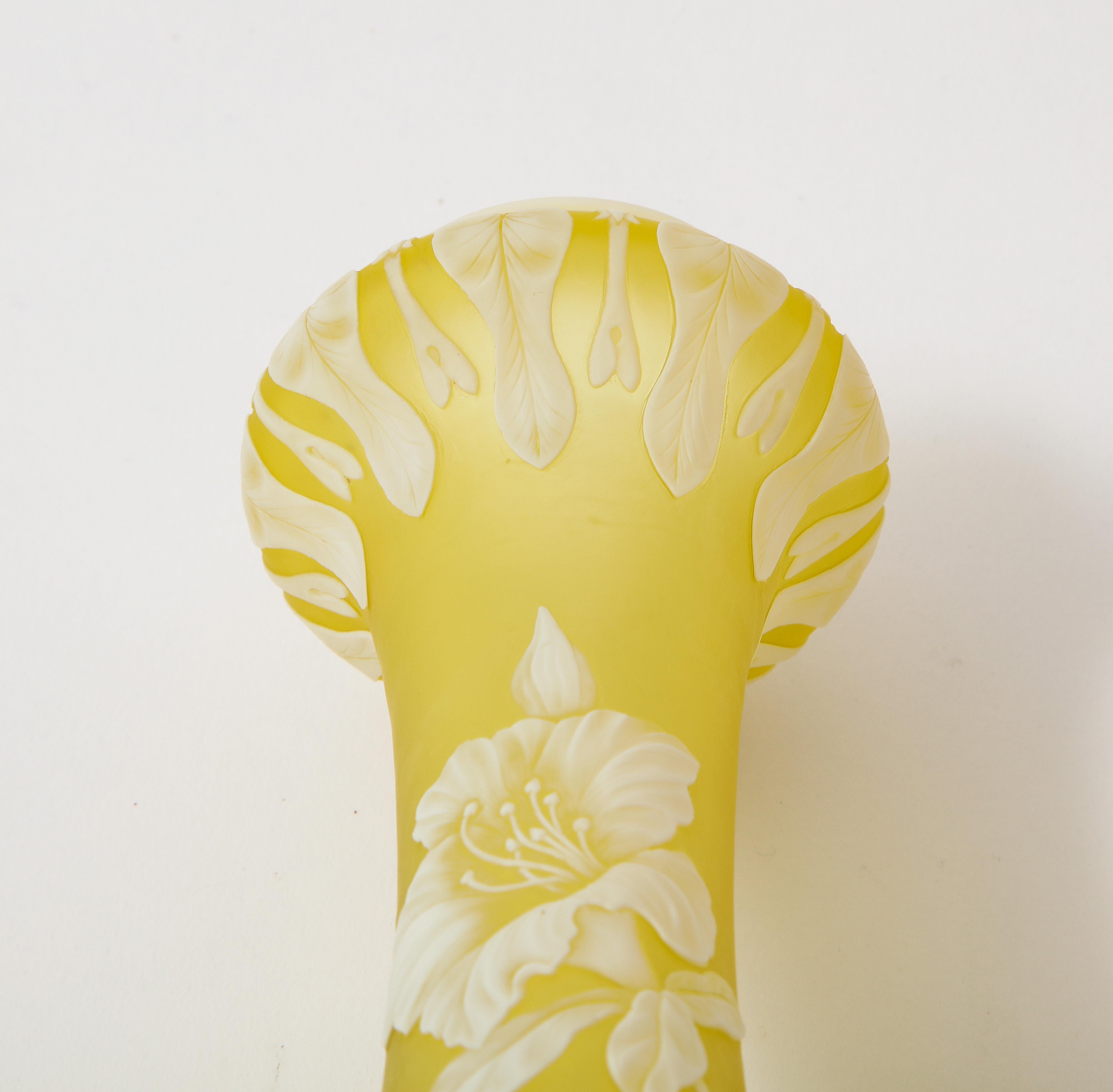 Thomas Webb & Sons Double Overlaid White Over Yellow Etched & Acid Washed Vase For Sale 5