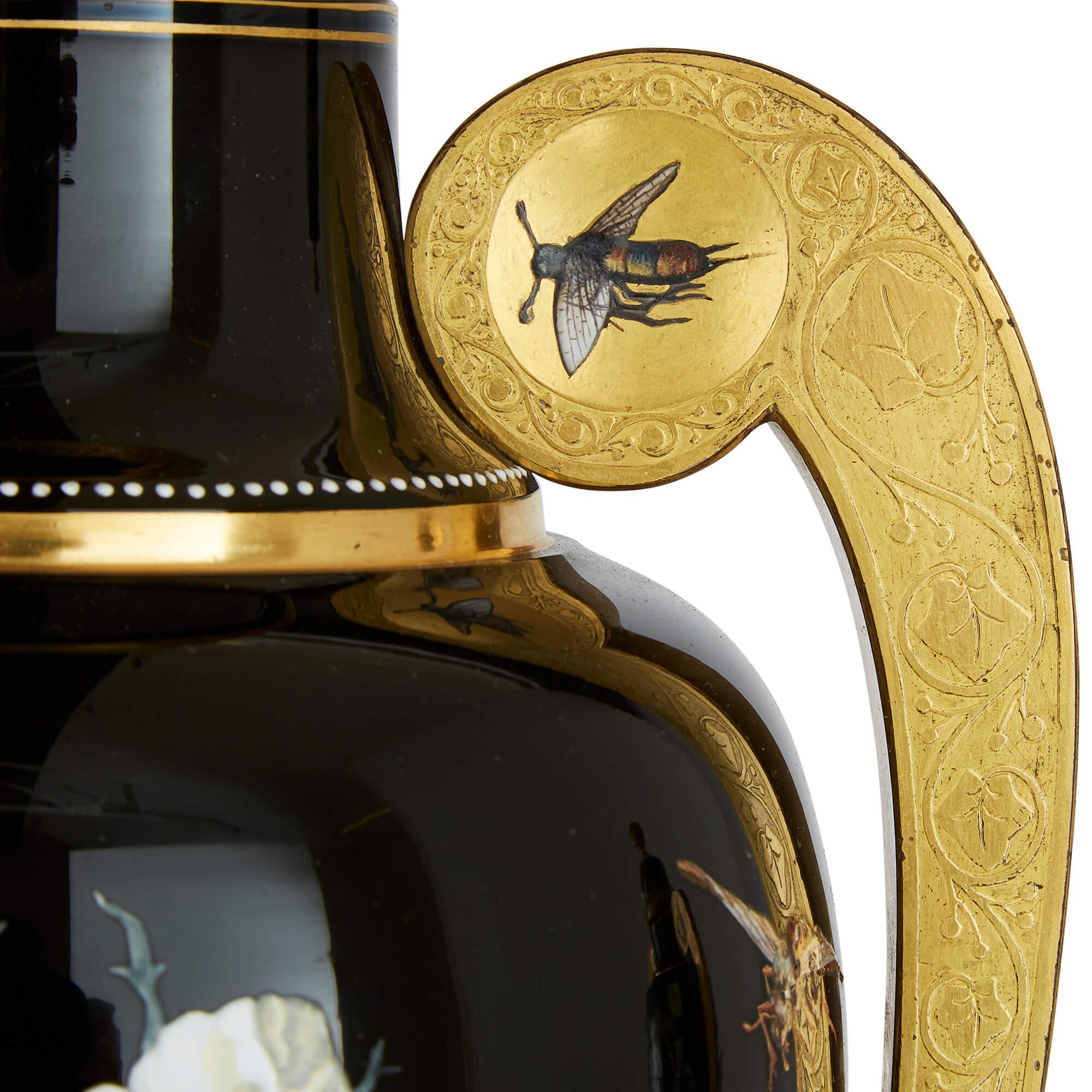 Verre Garniture trois pièces en verre noir émaillé de Bohème en vente