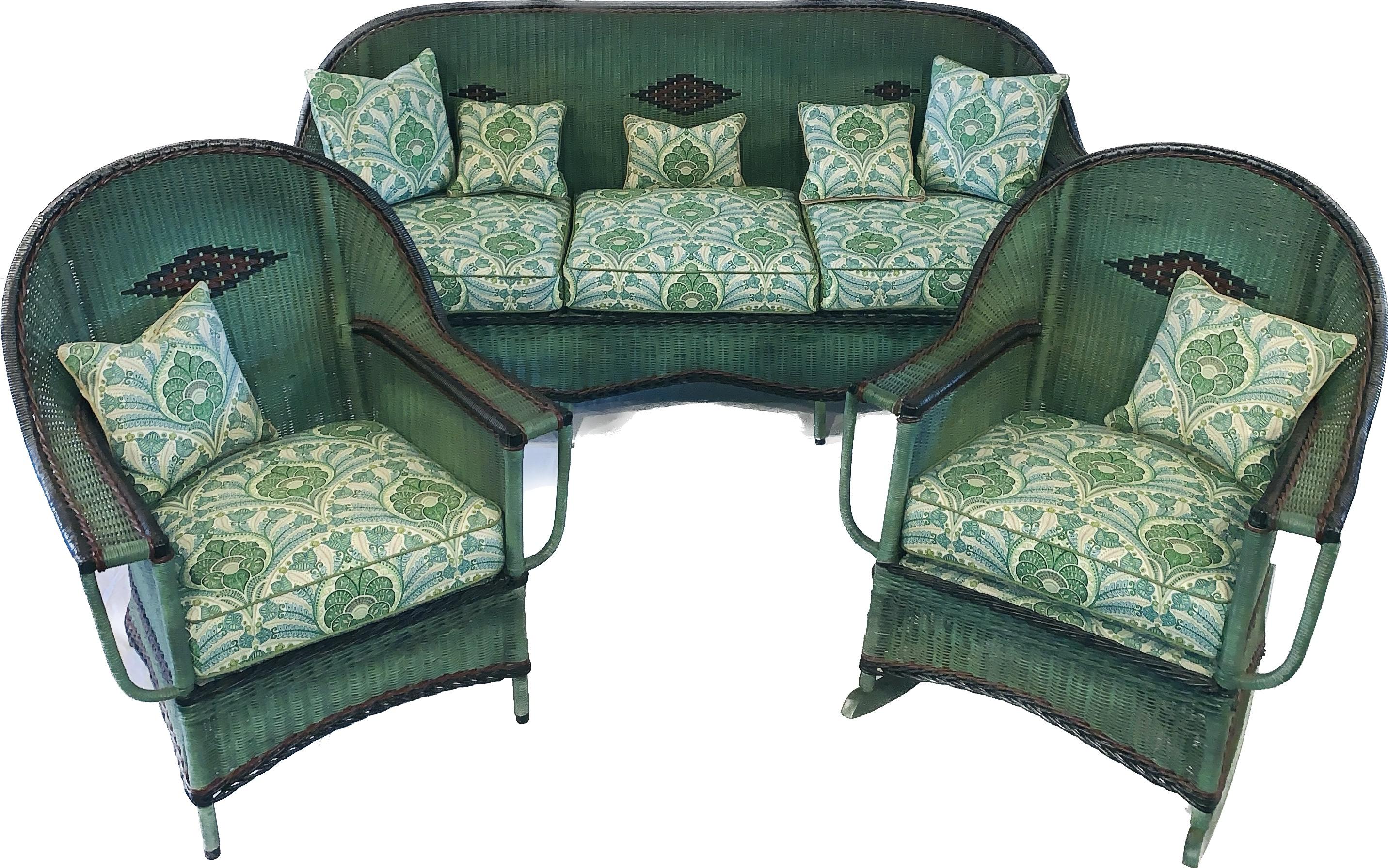 Three Piece Matching Suite of Antique American Close Woven Wicker Furniture In Good Condition In Nashua, NH