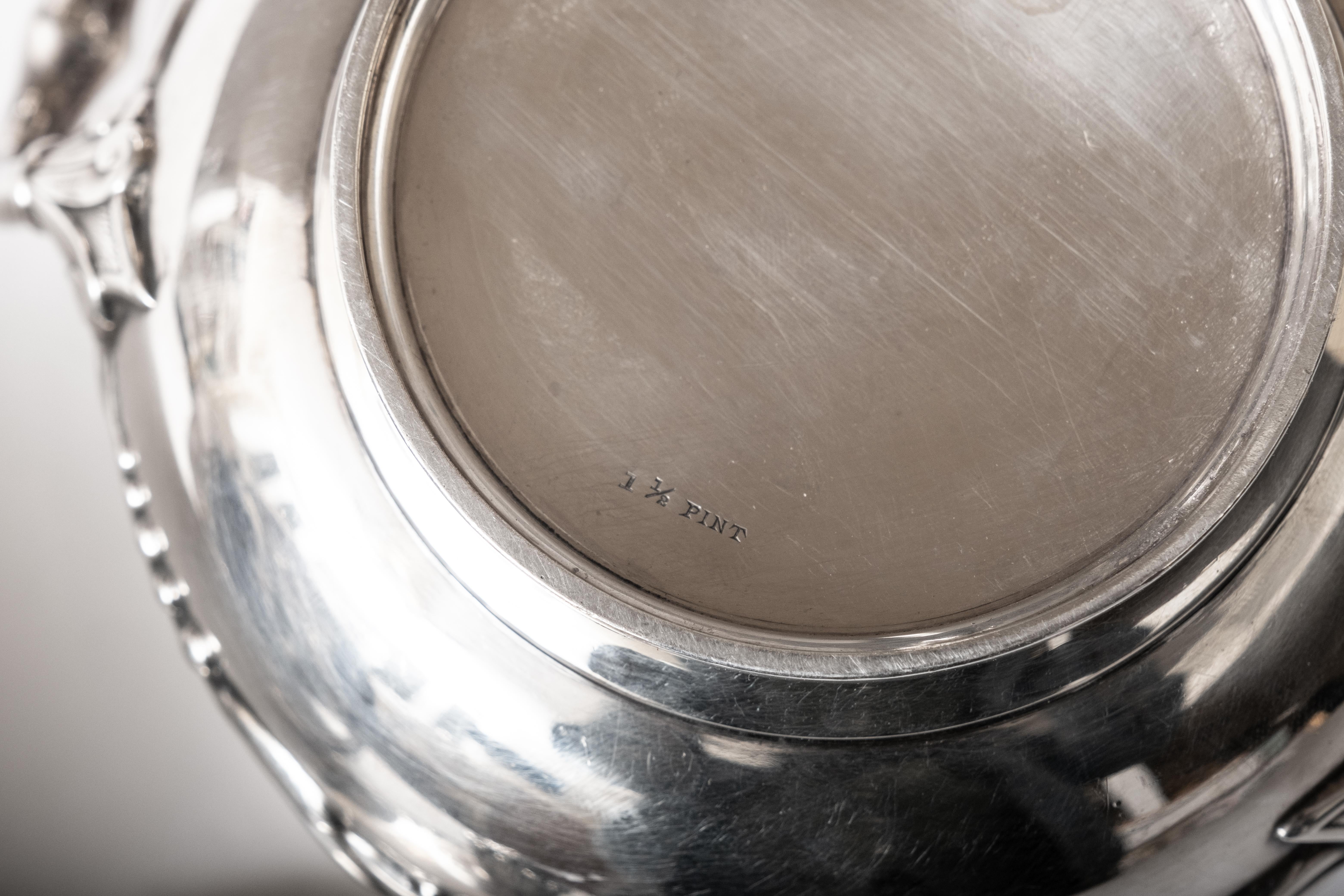 Eine dreiteilige Tiffany & Co. Signiertes Sterling Silber Jugendstil-Kaffeeservice  im Angebot 2