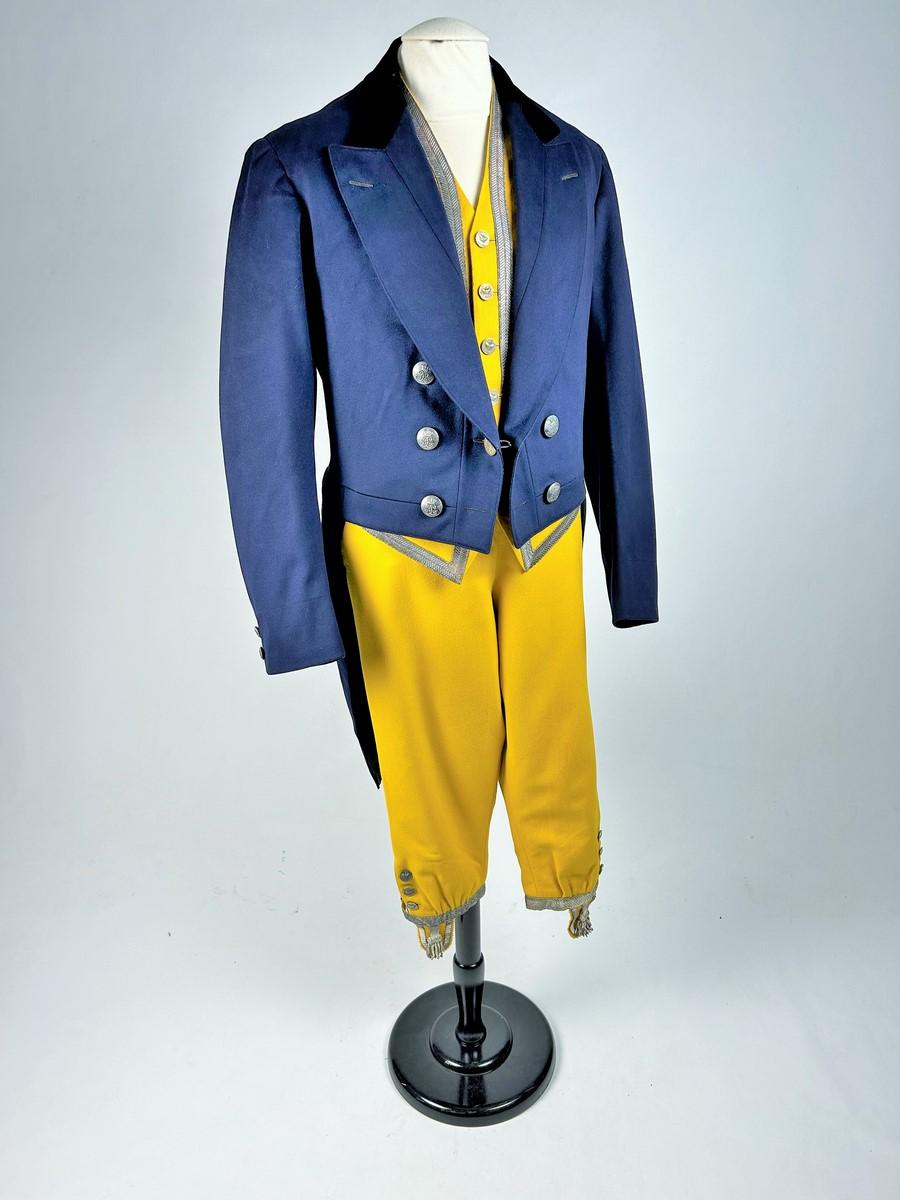 A three pieces Livery by the Princely family Caraman-Chimey - Belgium Circa 1900 For Sale 6