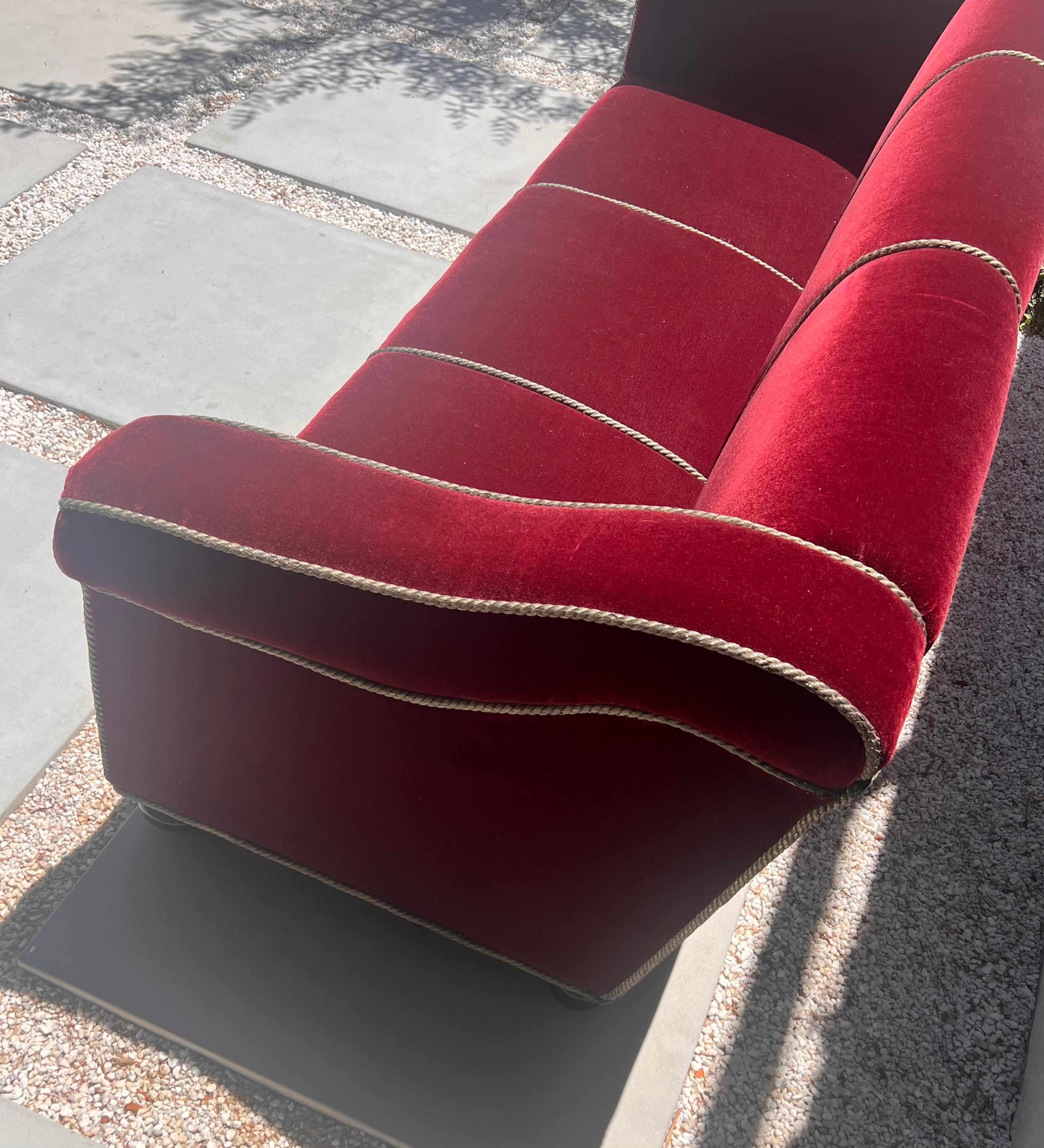 A three seater sofa by Minton-Spidell in burgundy mohair, 20th century 12