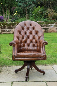 Fauteuil de bureau/d'étude inclinable et tournant tapissé de cuir anglais d'origine