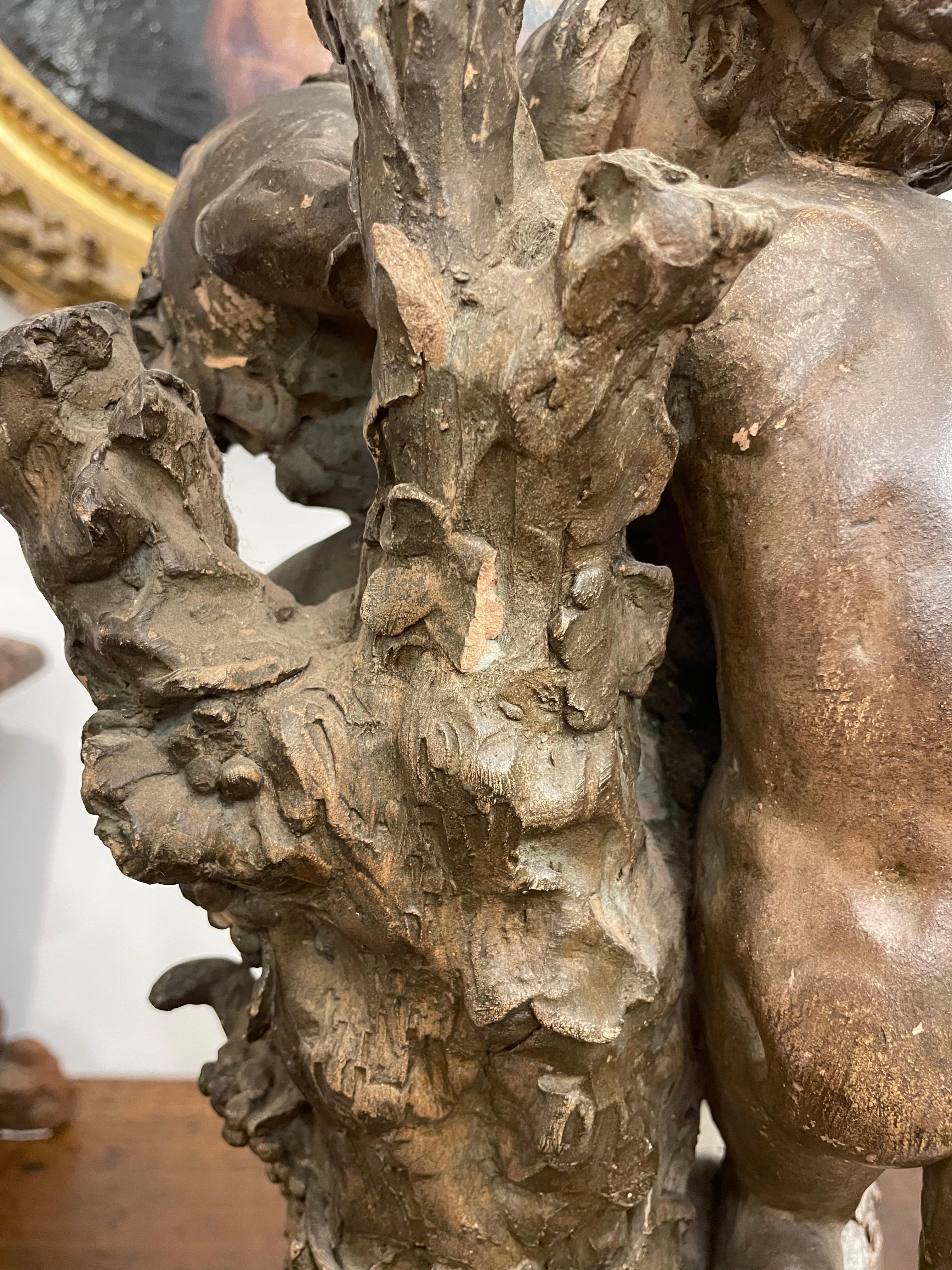 Gruppo di legno con Sileno addormentato e giovane, probabilmente Dioniso, XVII secolo In condizioni buone in vendita a ARMADALE, VIC