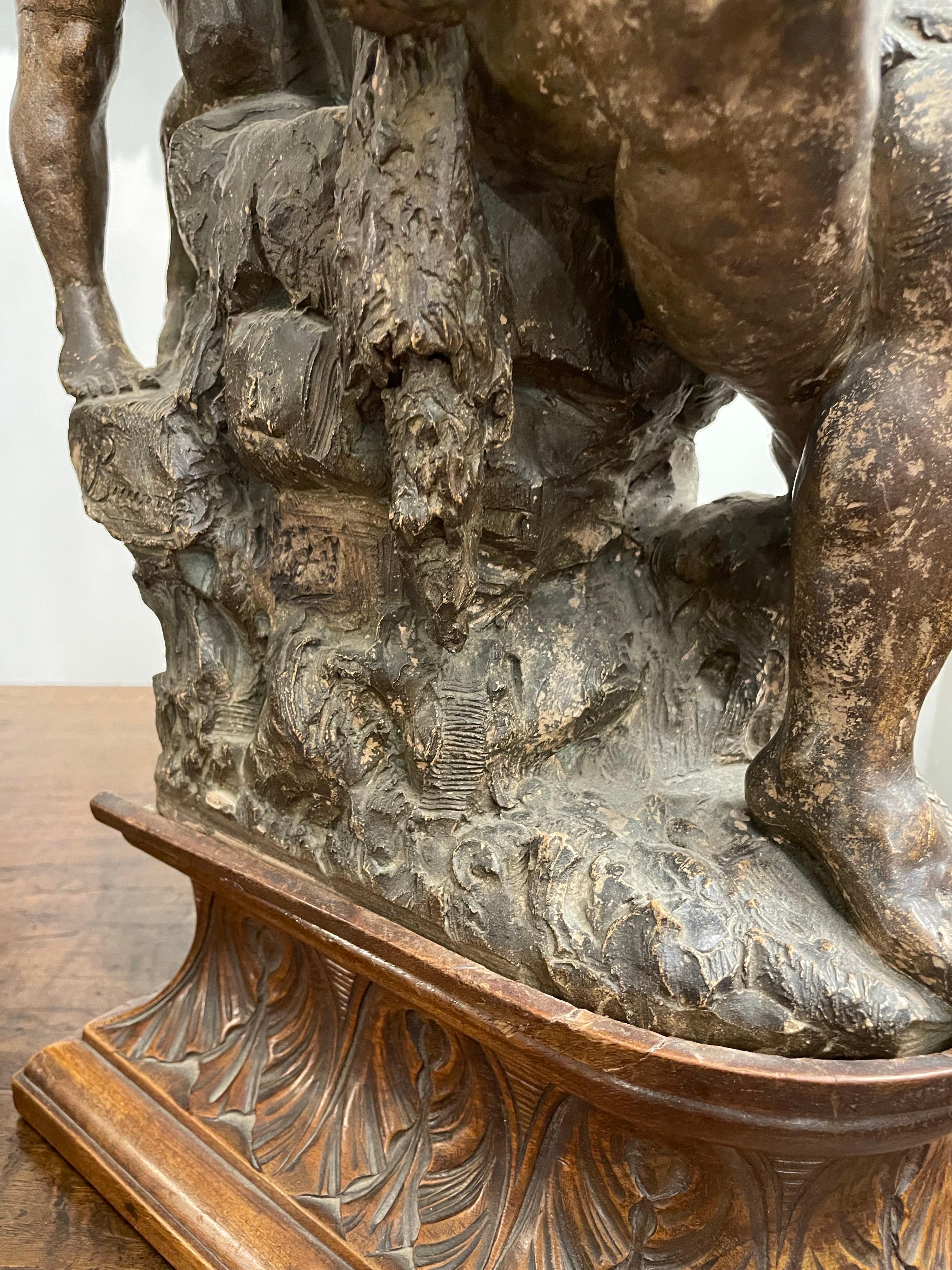 Gruppo di legno con Sileno addormentato e giovane, probabilmente Dioniso, XVII secolo in vendita 1