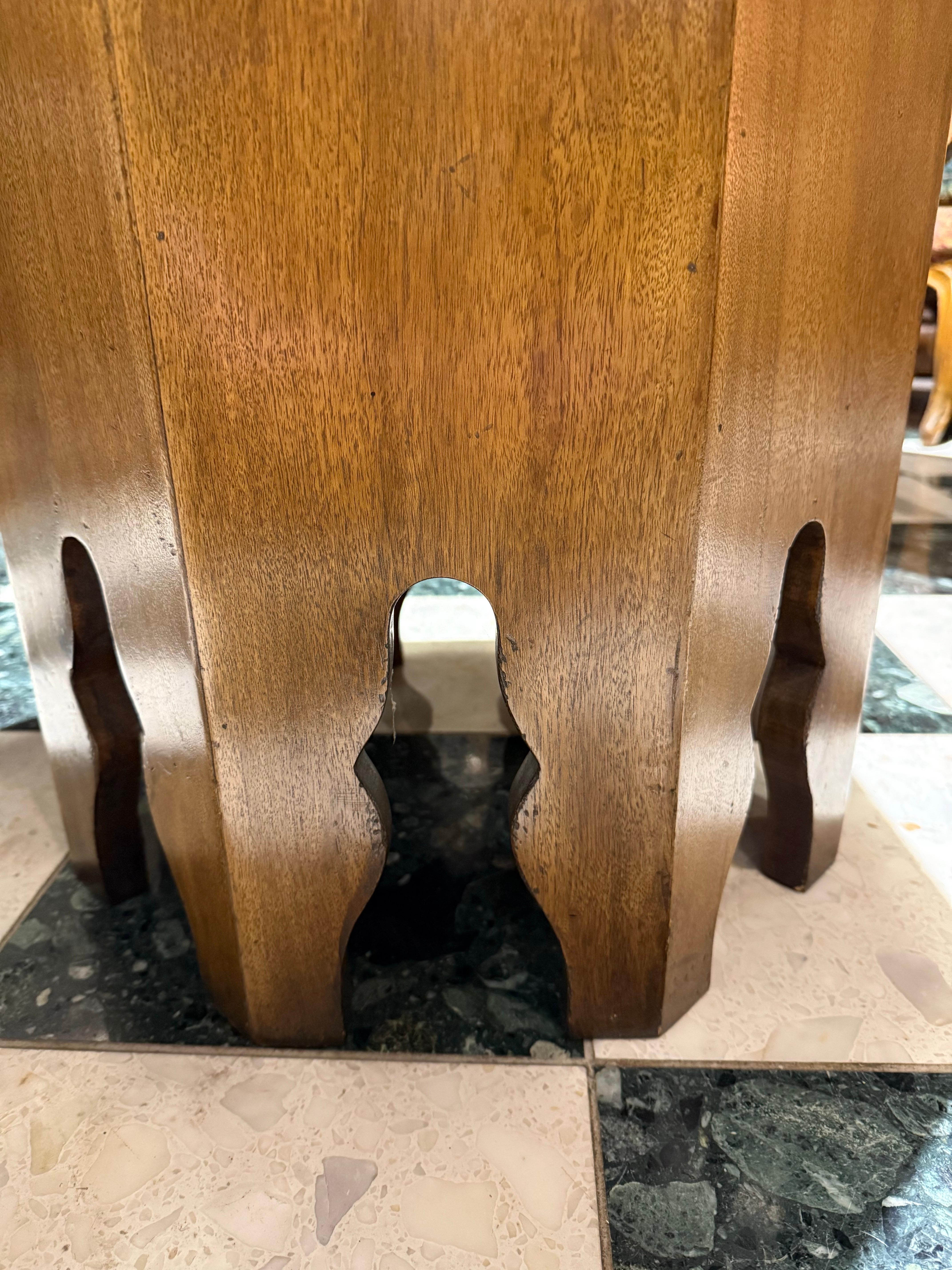 Fait à la machine Table d'appoint en bois de style marocain en vente