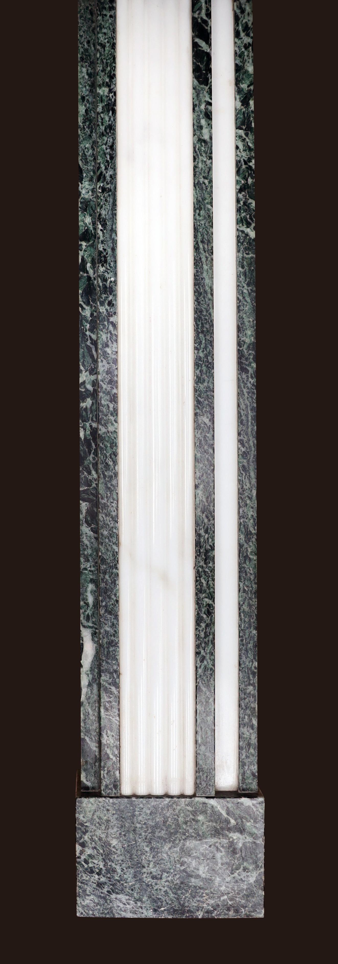 Anglais Cheminée en marbre statuaire de Tinos & Statuary en vente
