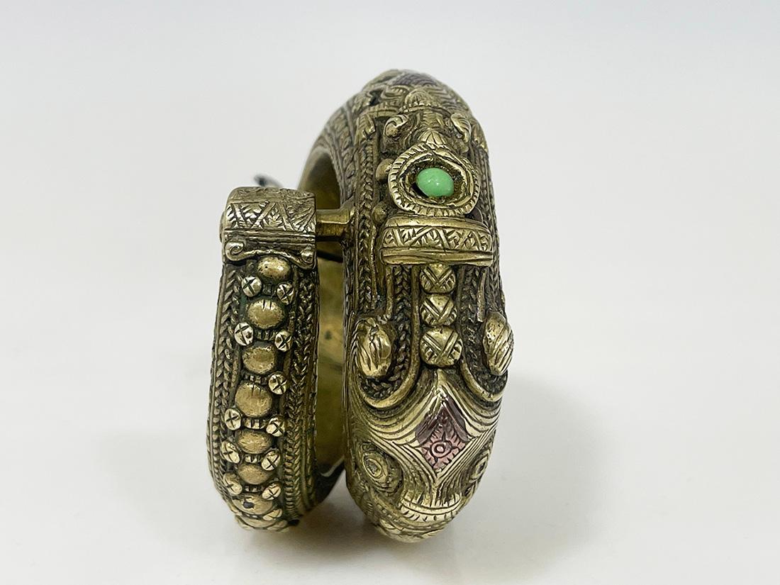 A Toba Batak Indonesian bracelet, ca 1900 In Good Condition For Sale In Delft, NL
