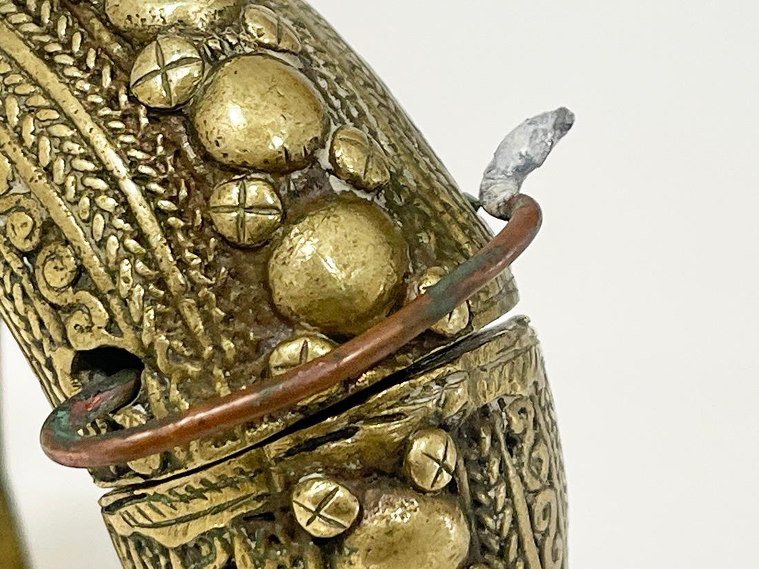A Toba Batak Indonesian bracelet, ca 1900 For Sale 4