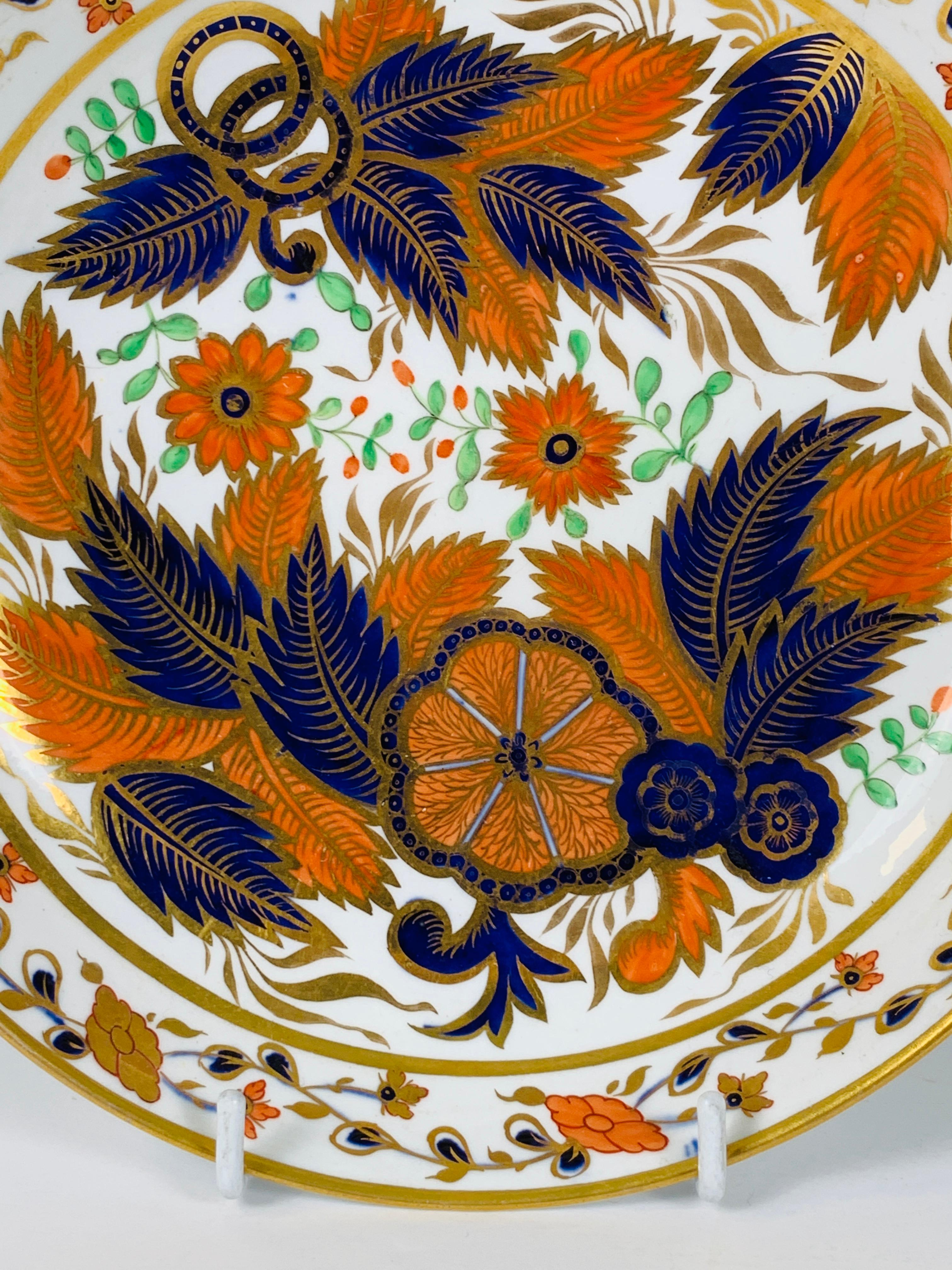 Hand-Painted Tobacco Leaf Pattern Porcelain Saucer Dish England, circa 1820