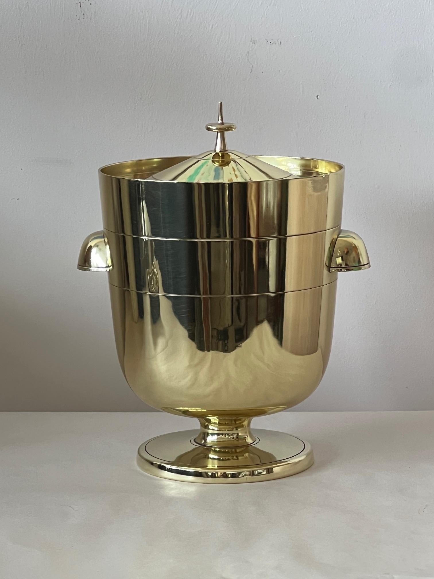 Tommi Parzinger Eiskübel aus poliertem Messing, ca. 1950er Jahre (Moderne der Mitte des Jahrhunderts) im Angebot