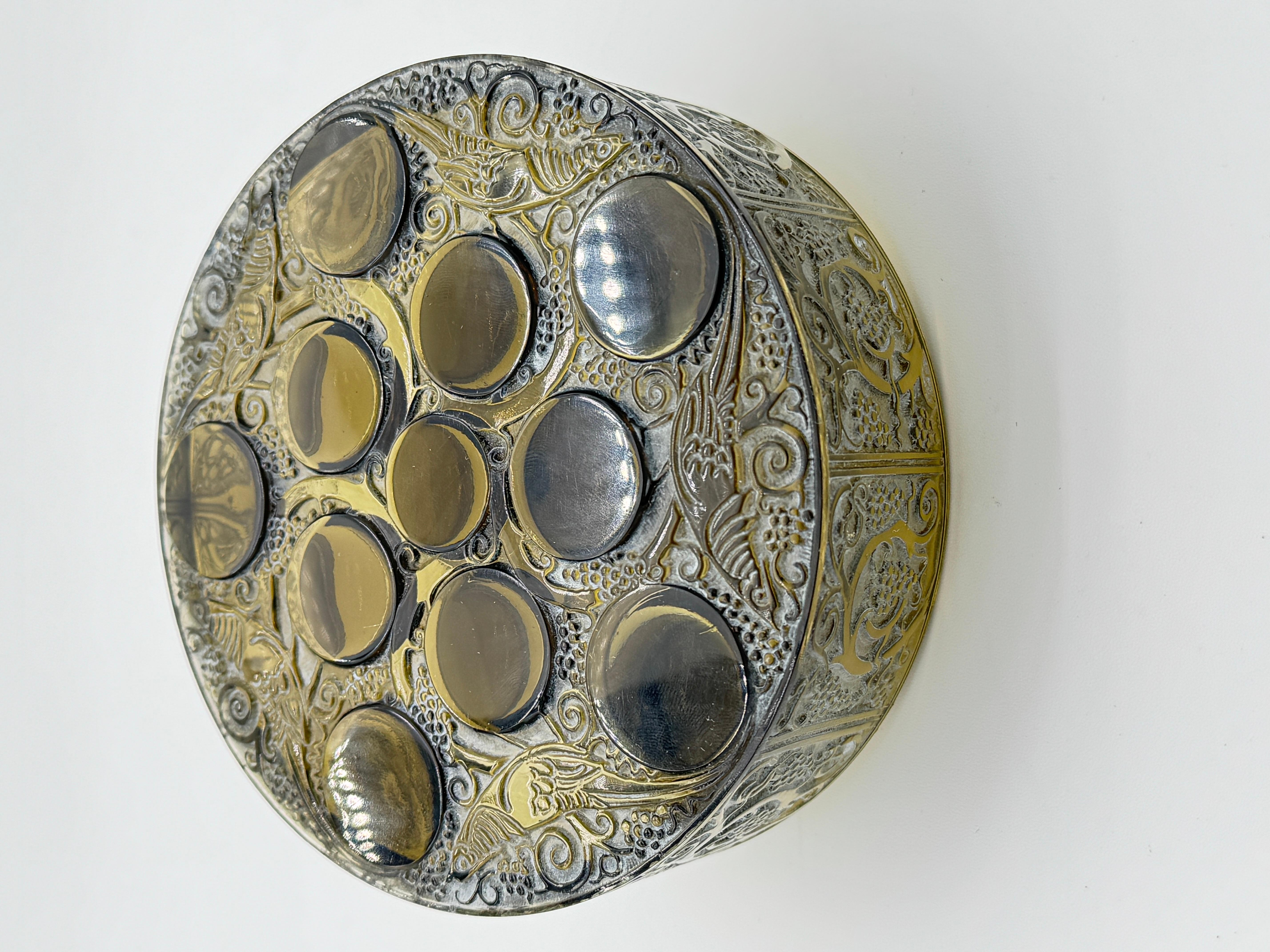 Un vetro Topazio Roger Art Déco  Boxe di R.Lalique in vendita 1