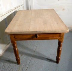 Traditional Victorian Scrub Top Pine Kitchen Table