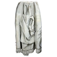 A train Skirt in Faille Moirée silk for a Turned cage - France Circa 1885