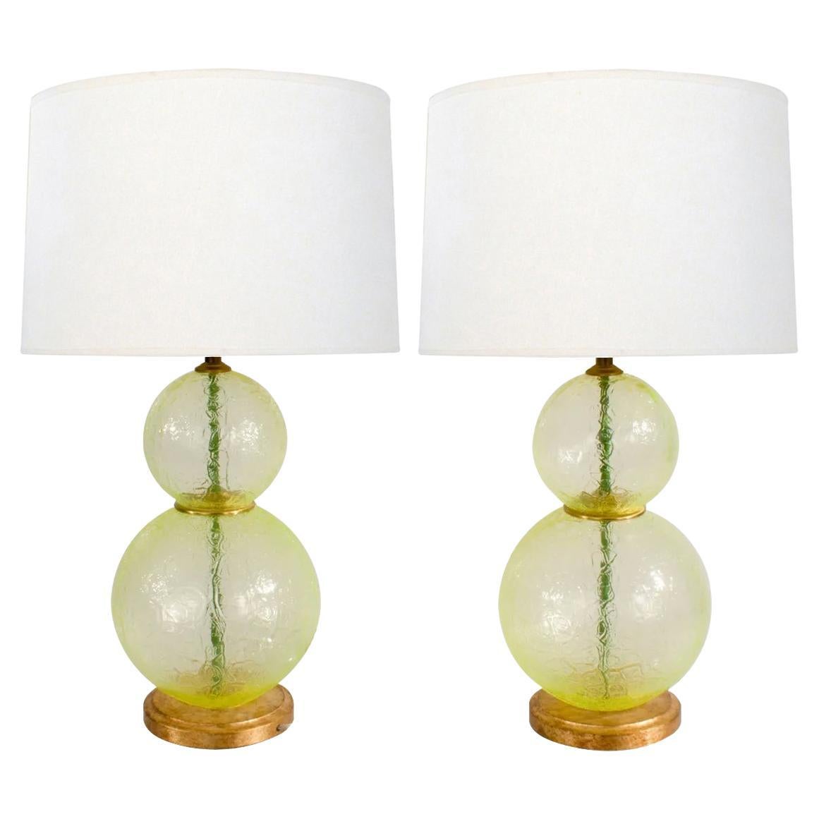 Ein transluzentes & strukturiertes Paar Murano gestapelt Chartreuse Glas Kugel Lampen 