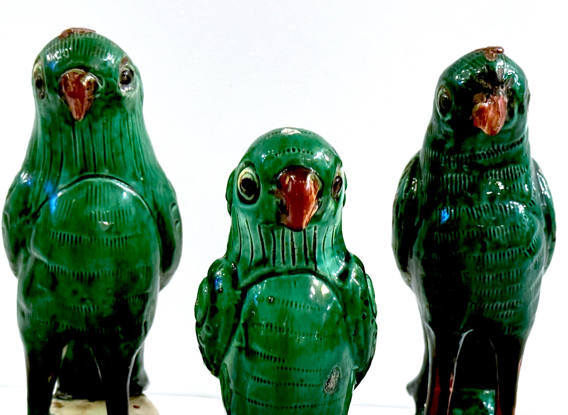 A Trio of Chinese Export Porcelain Green Sancai  Glazed Parrots In Good Condition For Sale In West Palm Beach, FL