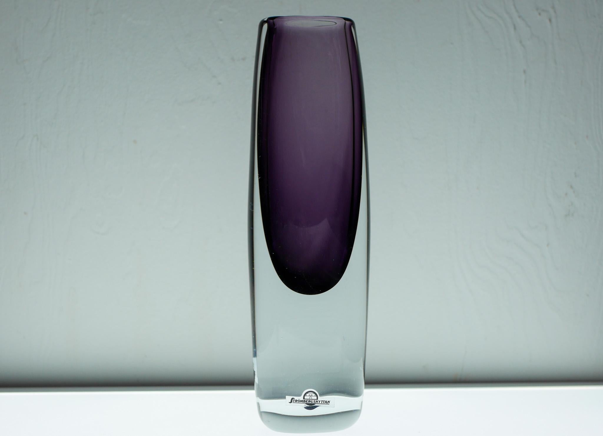 Trio Sommerso Glasvasen in Lila von Gunnar Nylund Strömbergshyttan Schweden (Moderne der Mitte des Jahrhunderts) im Angebot