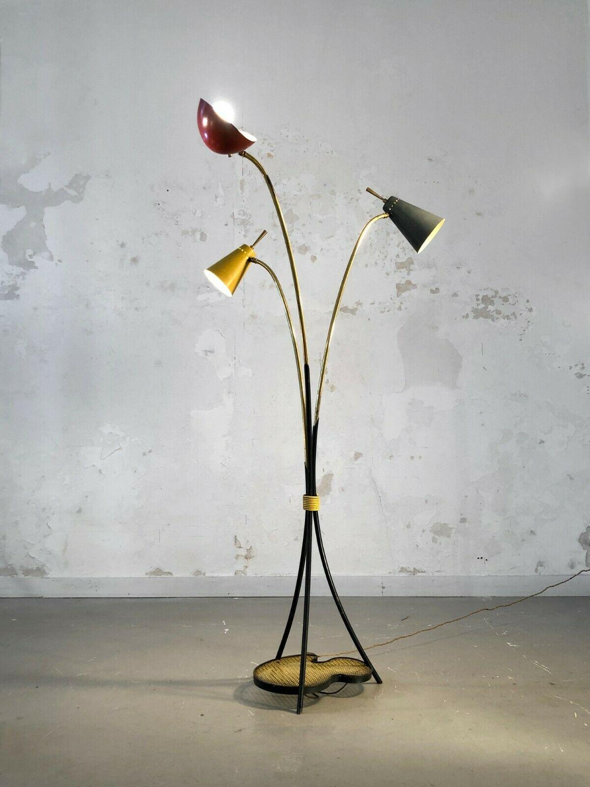 A MID-CENTURY-MODERN MODERNIST Tripod FLOOR LAMP, MATEGOT Style, France 1950 In Good Condition For Sale In PARIS, FR