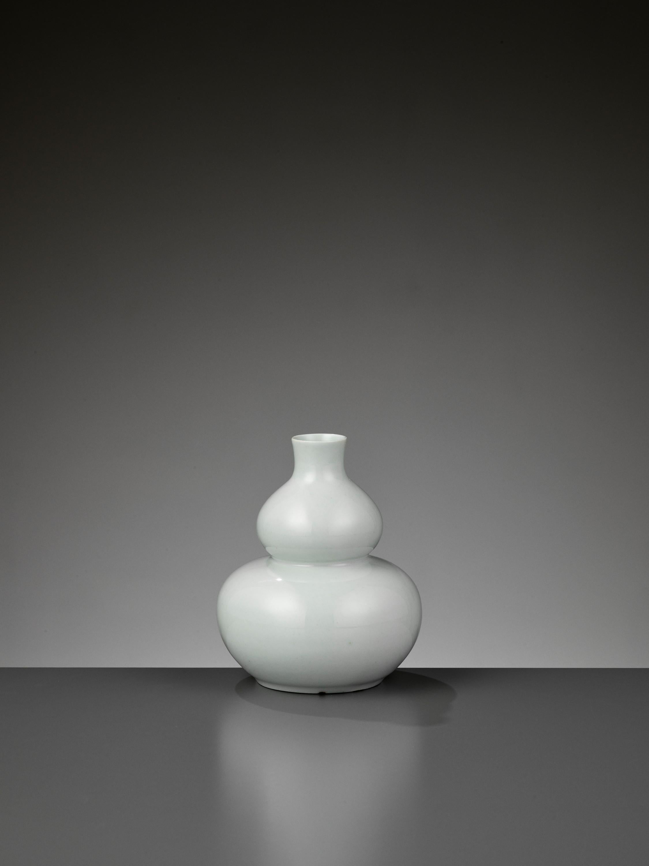 Contemporary ‘Trompe L’oeil’ Porcelain Double-Gourd Vase by Middle Kingdom Porcelain For Sale