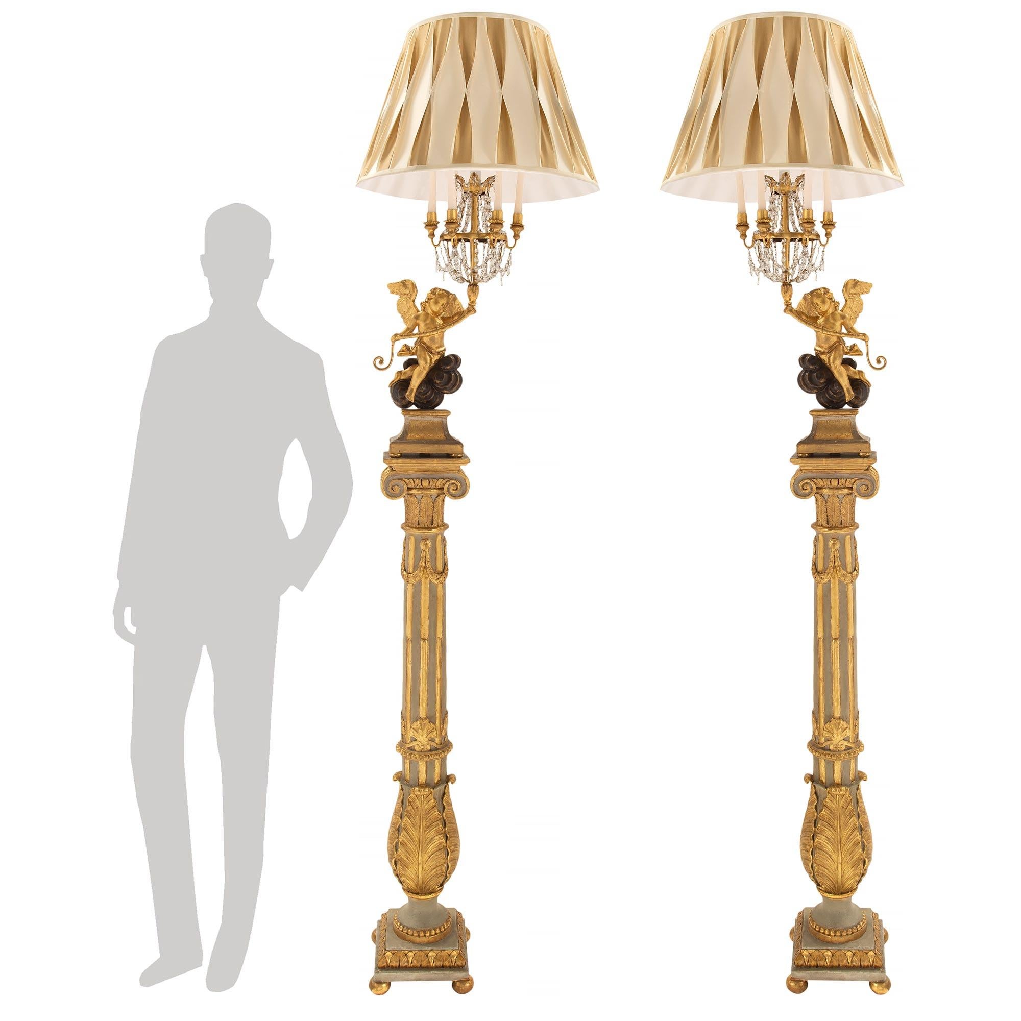 True Pair of Italian Early 19th Century Louis XVI Style Giltwood Floor Lamps For Sale 6