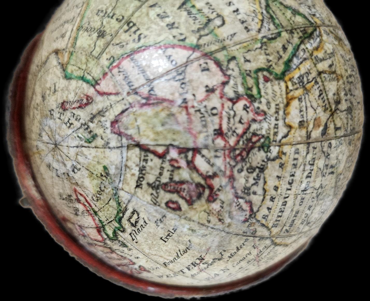 18th Century A truly delightful miniature terrestrial pocket globe For Sale