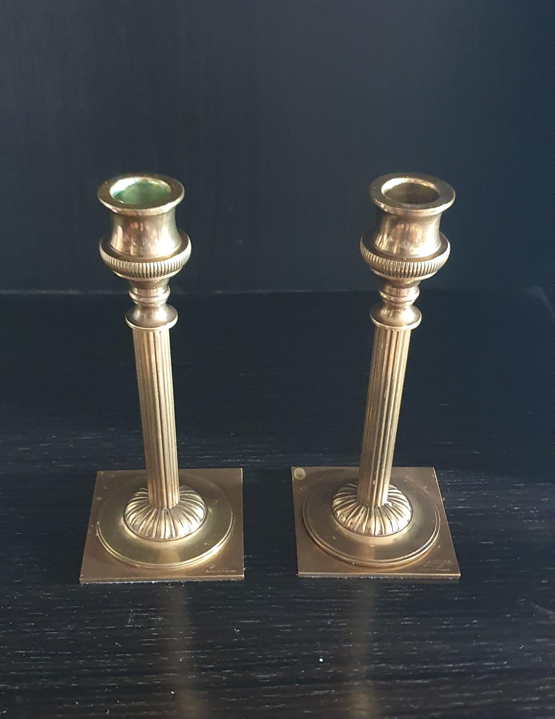 Un par de candelabros de bronce de la Maison Charles, únicos en su género y hechos a mano en venta 3