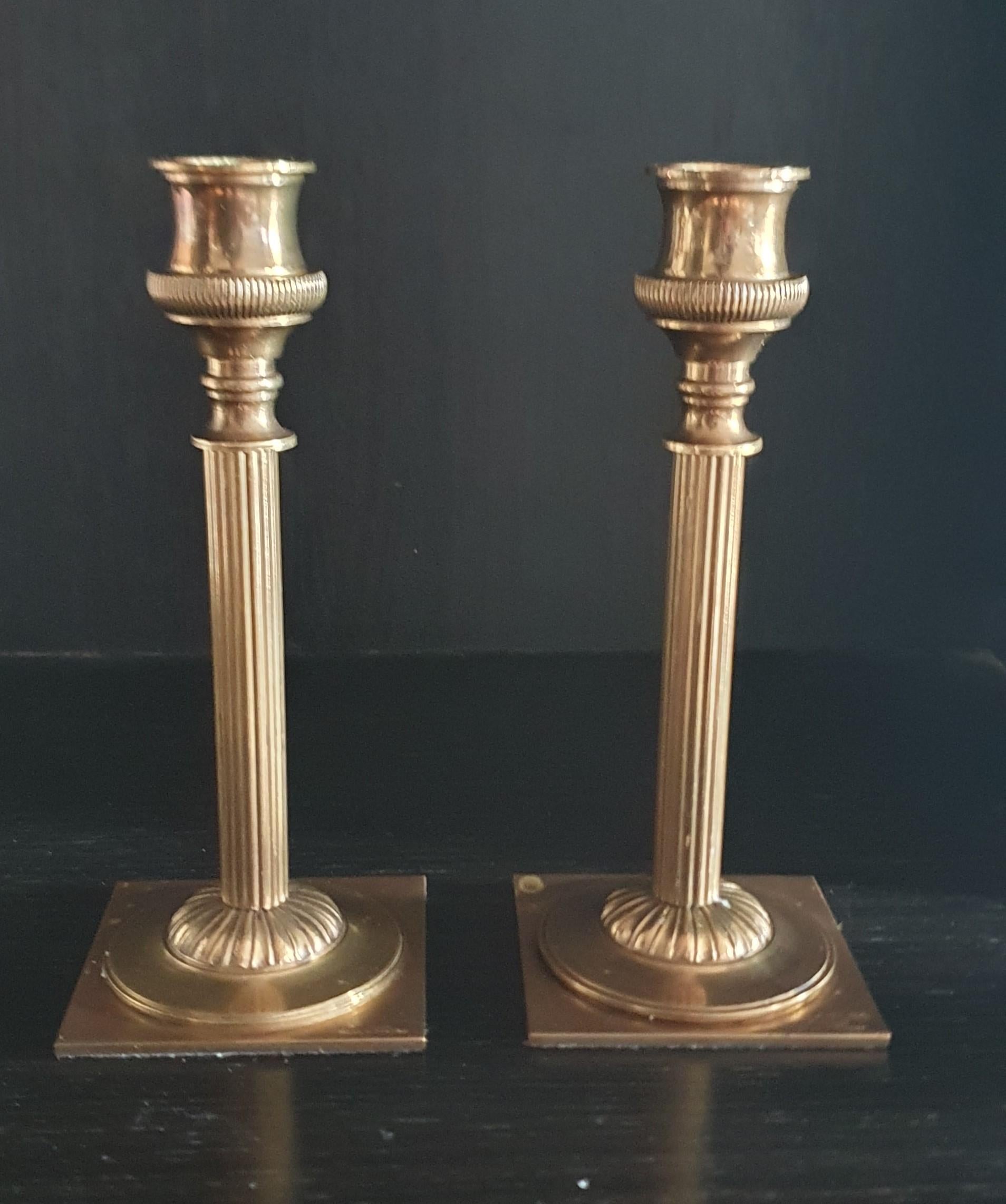 Un par de candelabros de bronce de la Maison Charles, únicos en su género y hechos a mano en venta 6