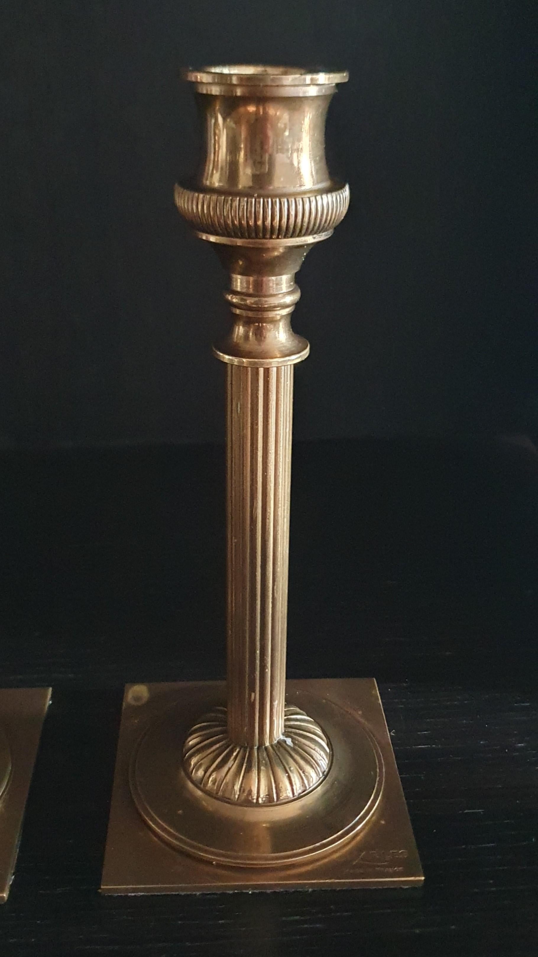 Un par de candelabros de bronce de la Maison Charles, únicos en su género y hechos a mano en venta 7