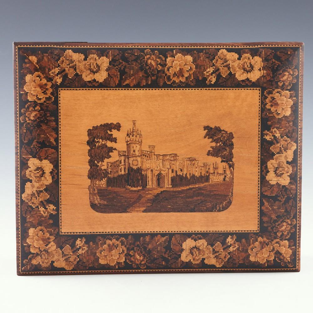 Victorien Boîte à jeux en Tunbridge Ware avec marqueterie représentant le château d'Eridge, vers 1870 en vente