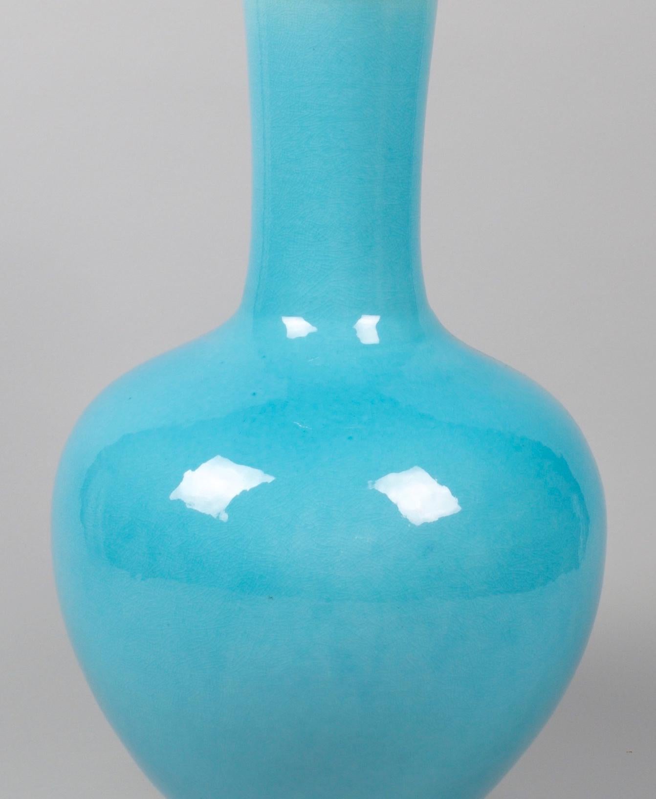 Turquoise Straight Necked Chinese Table Lamp In Good Condition For Sale In London, GB