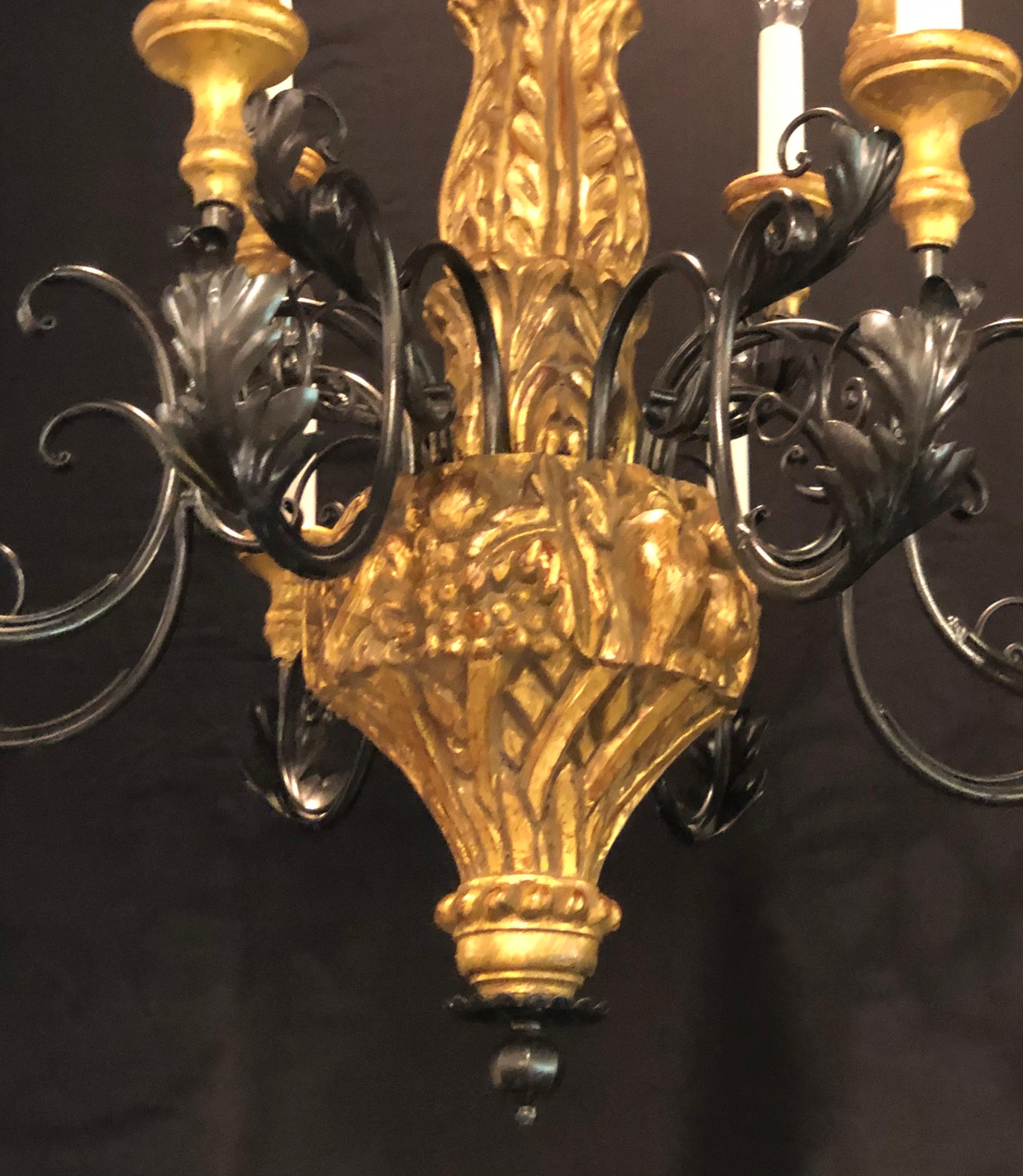 Twelve Light Italian Parcel-Gilt Decorated Chandelier with Canopy For Sale 2
