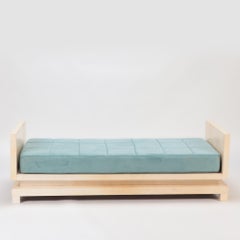 Lecho de dos piezas en pergamino a la manera de Jean-Michel Frank, Contemporáneo