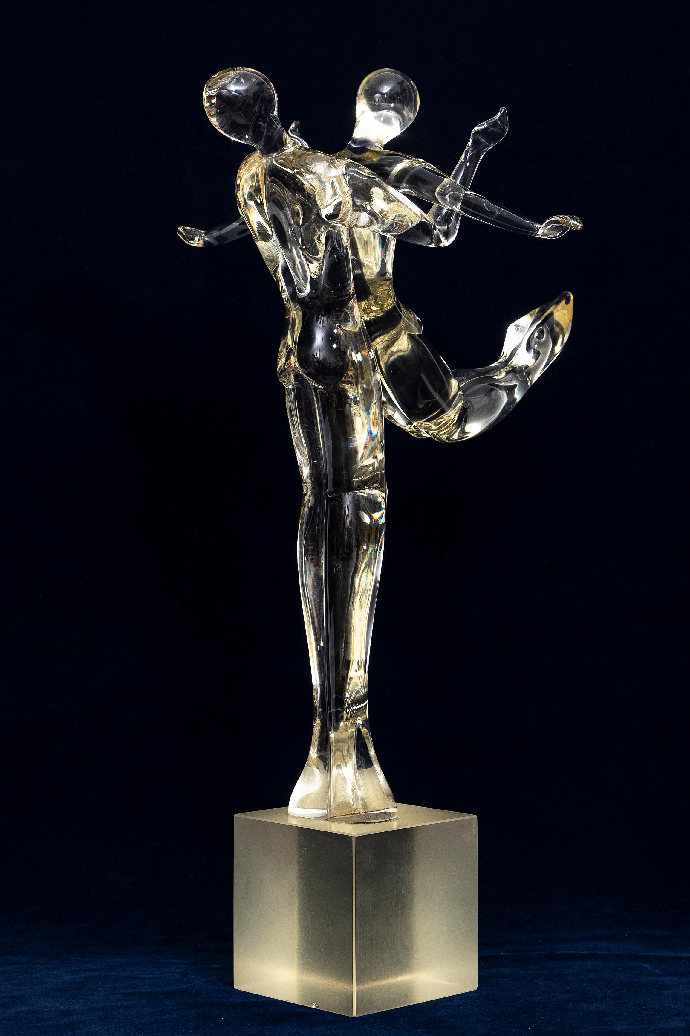 A Two-piece Renato Anatra Gymnast Dancer Sculpture by Murano Art Glass, Signed In Good Condition For Sale In New York, NY