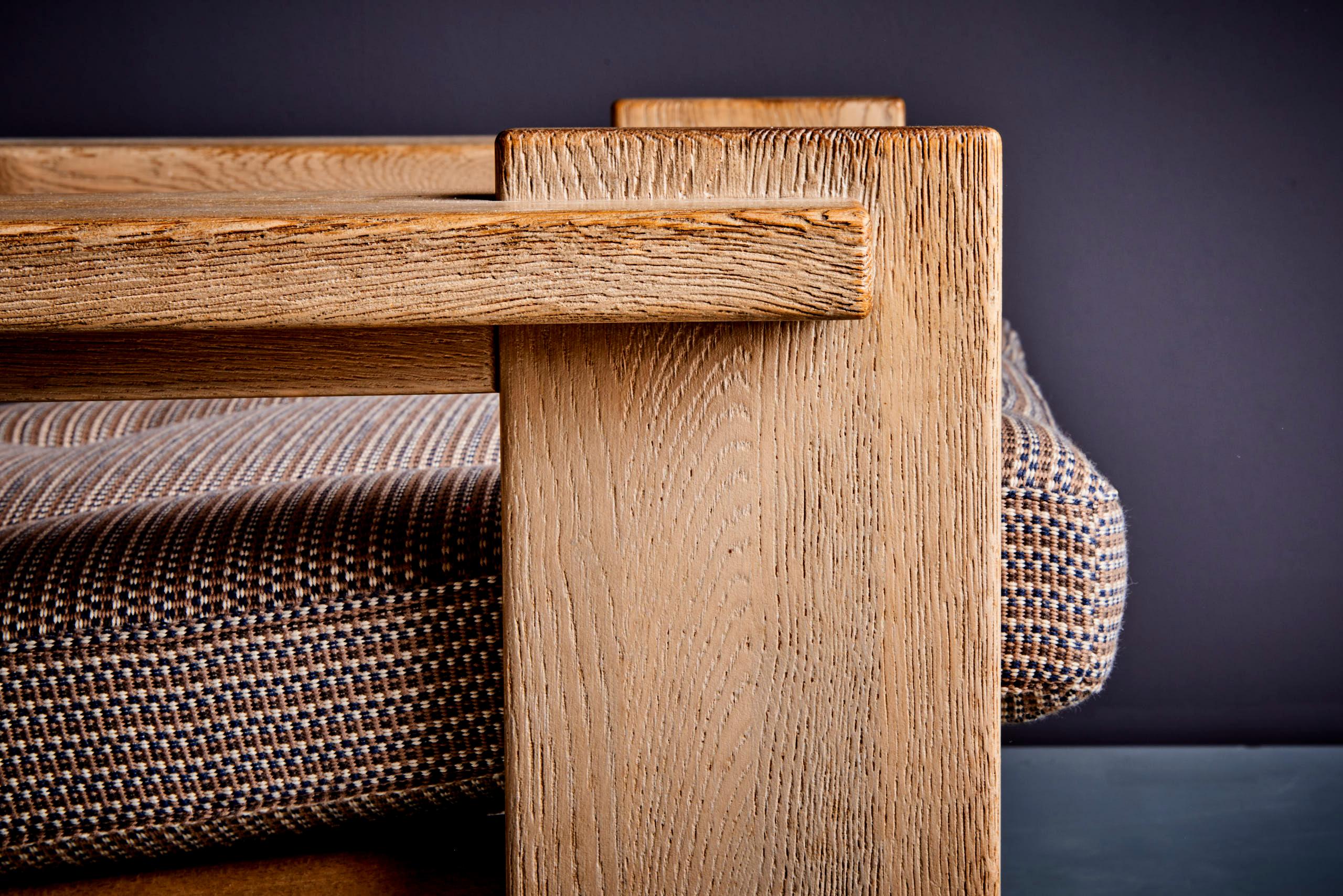 Ein zweisitziges brutalistisches Sofa, kuratiert von Hubert Zandberg im Angebot 3