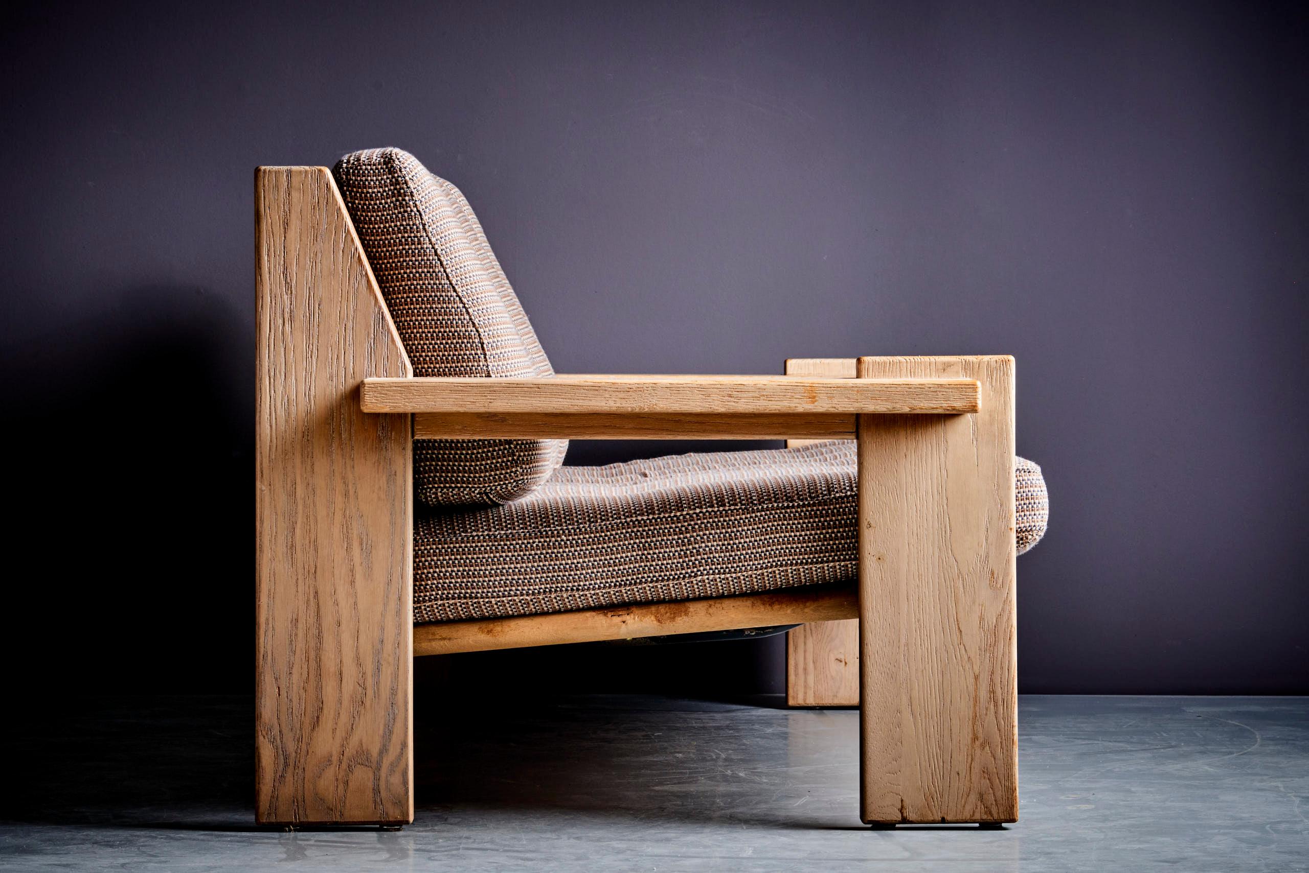 Ein zweisitziges brutalistisches Sofa, kuratiert von Hubert Zandberg im Angebot 7
