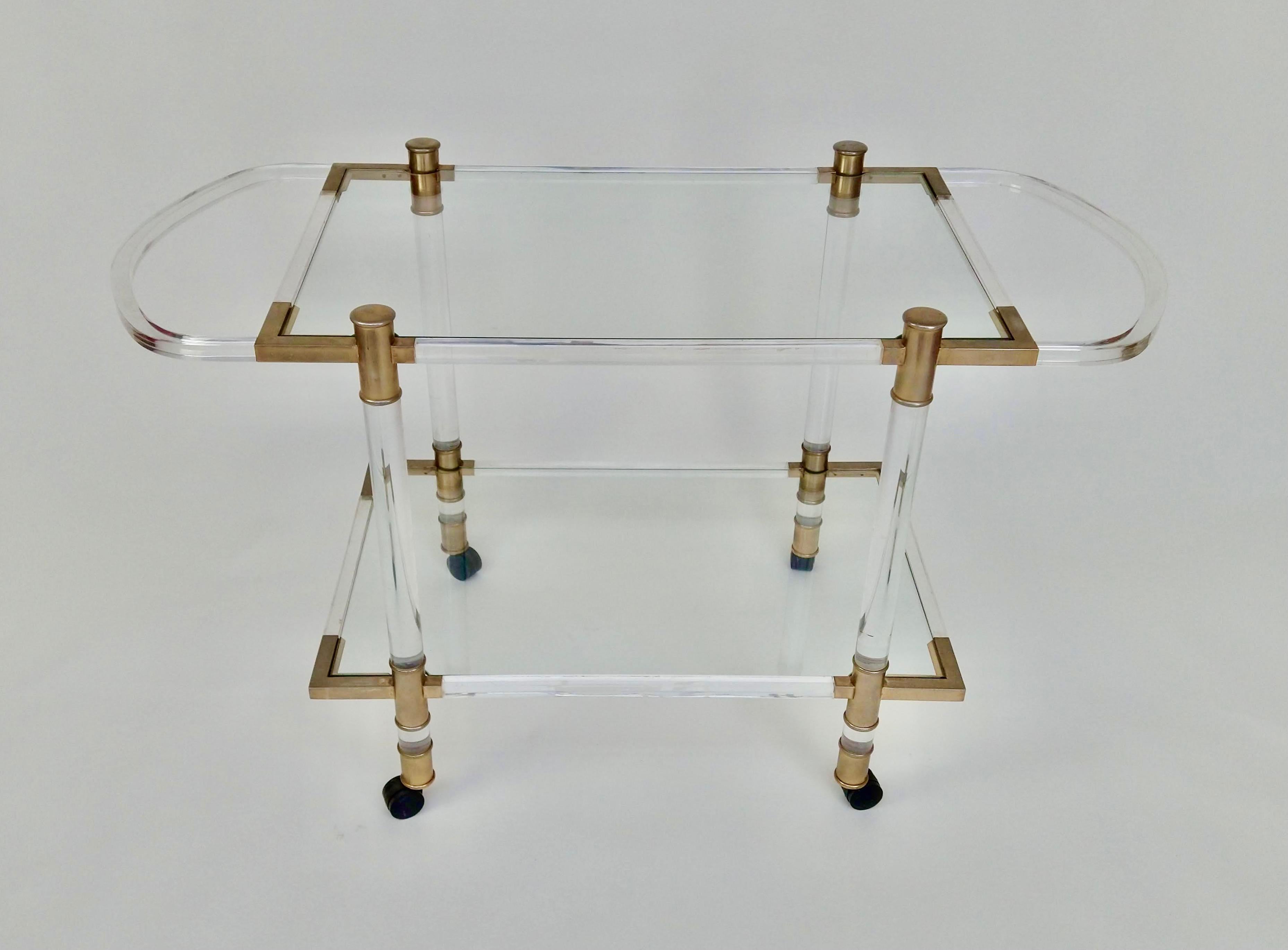 Mid-Century Modern Two-Tier Italian Lucite and Brass-Plated Drinks Trolley / Bar Trolley, c.1970