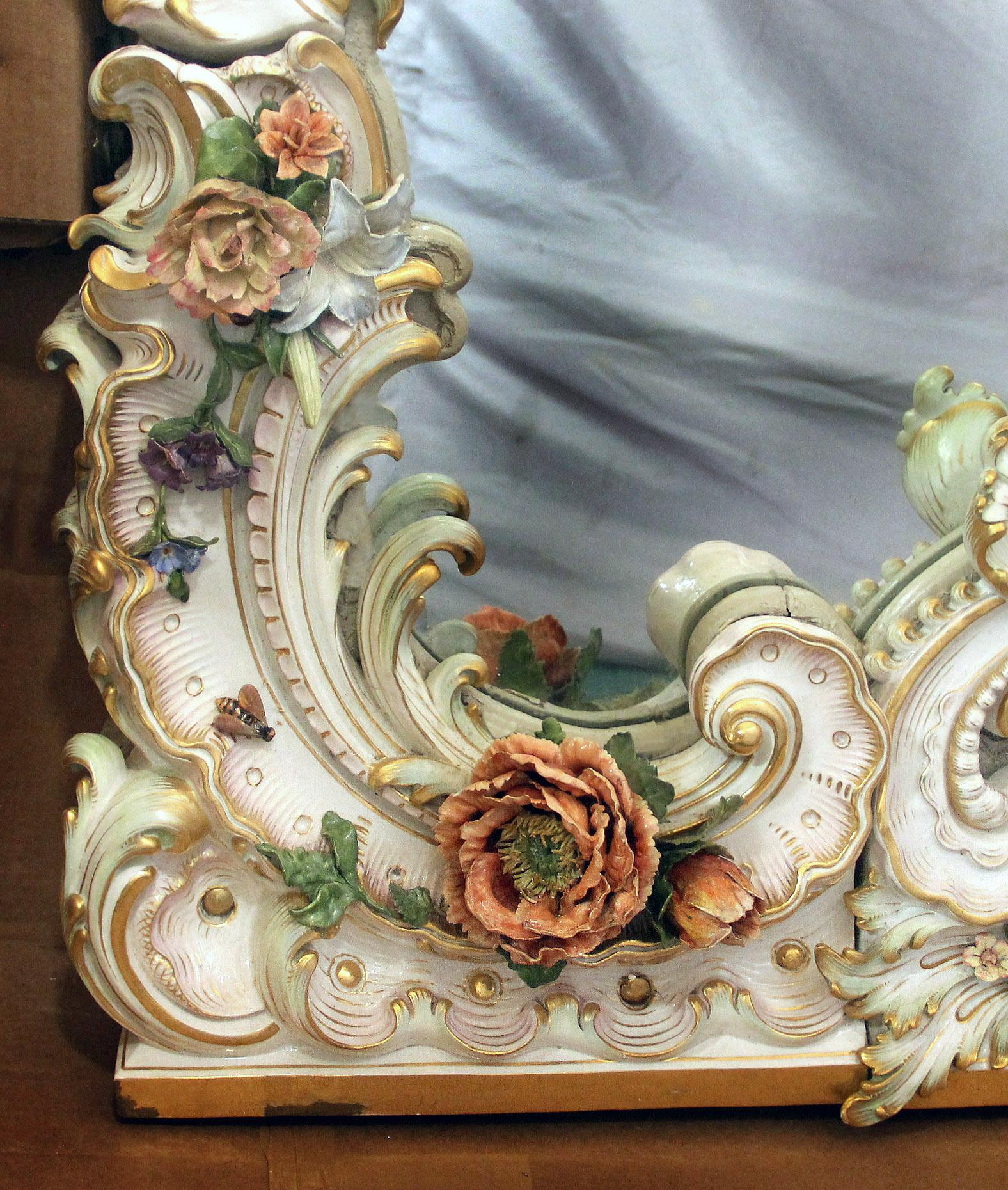 Unique and Monumental Late 19th Century German Meissen Porcelain Mirror In Good Condition For Sale In New York, NY