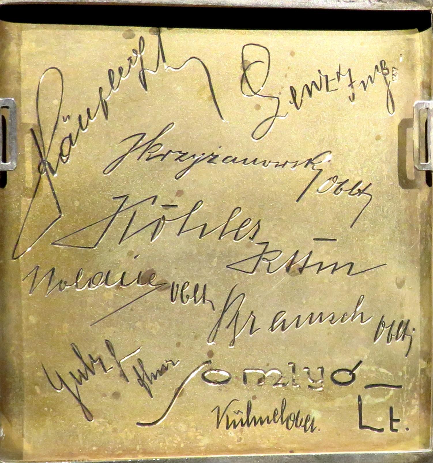 Einzigartiges sterreichisches Zigarettenetui aus Silber und Emaille von Kurzer & Wolf, datiert 1916 im Zustand „Gut“ im Angebot in Ottawa, Ontario