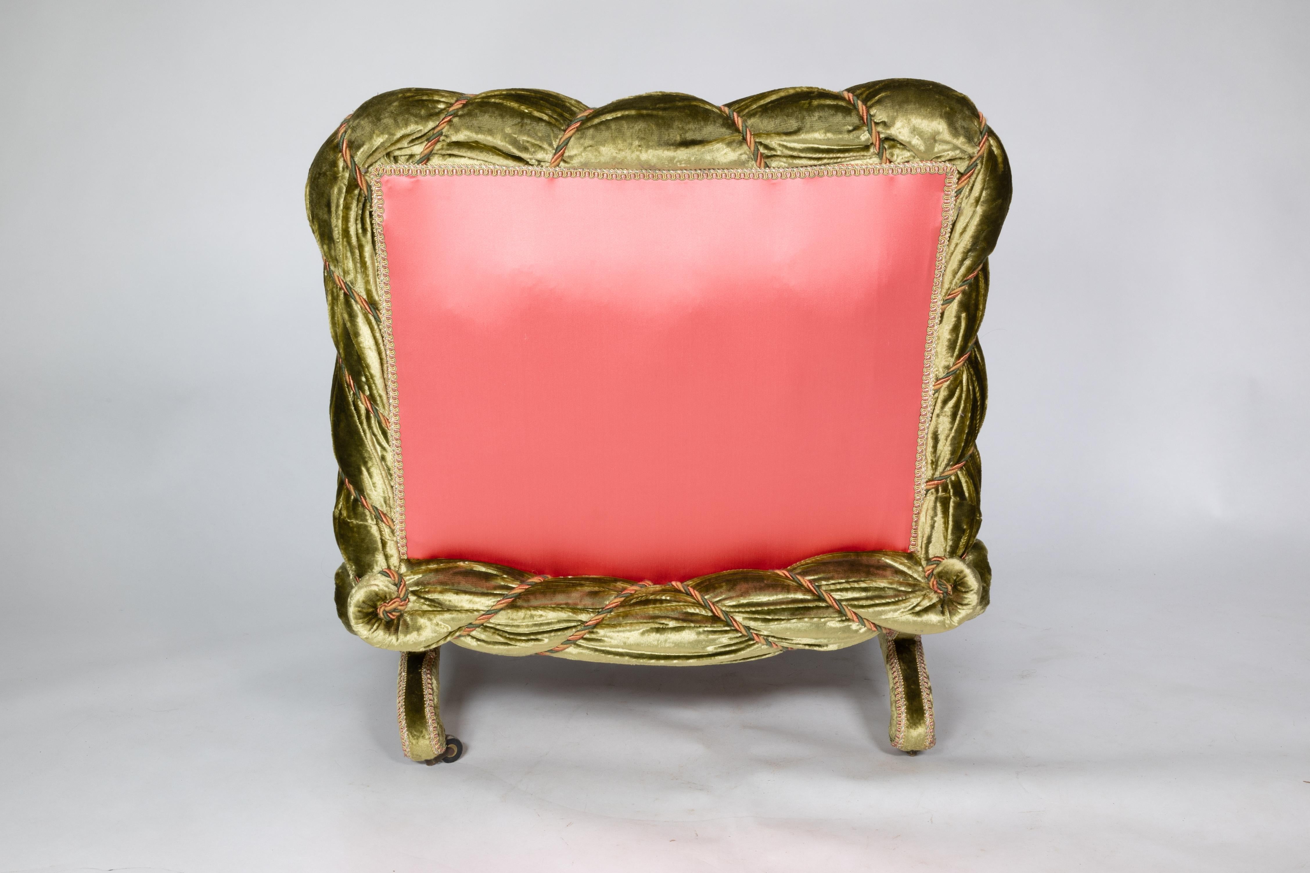 The Bon Marché Boudoir chair upholstery restored by The Royal School of Needlework (L'école royale de l'aiguille) en vente 8