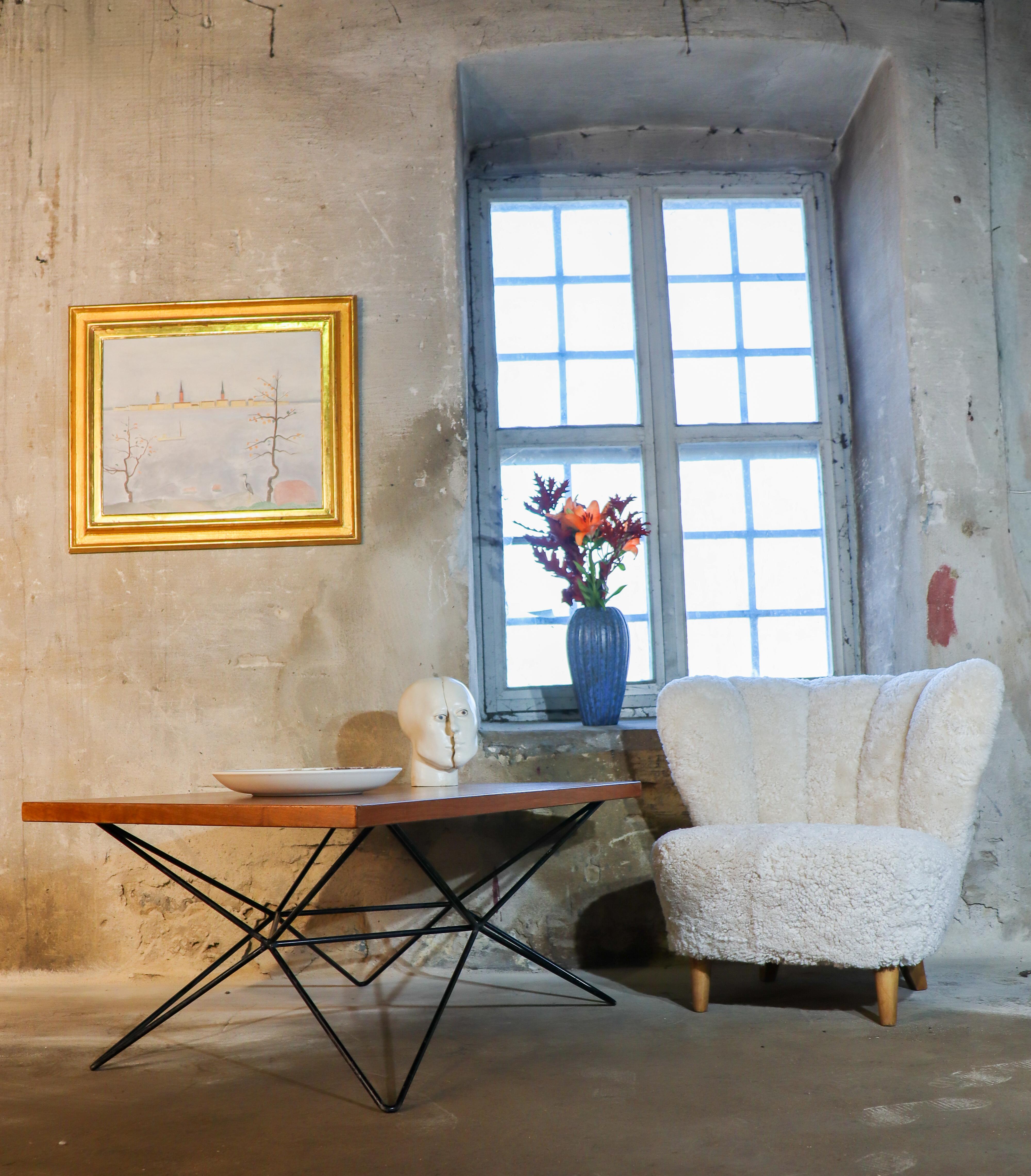 Suédois Une sculpture unique en céramique -  Face abstraite de Britt-Ingrid Persson Suède en vente