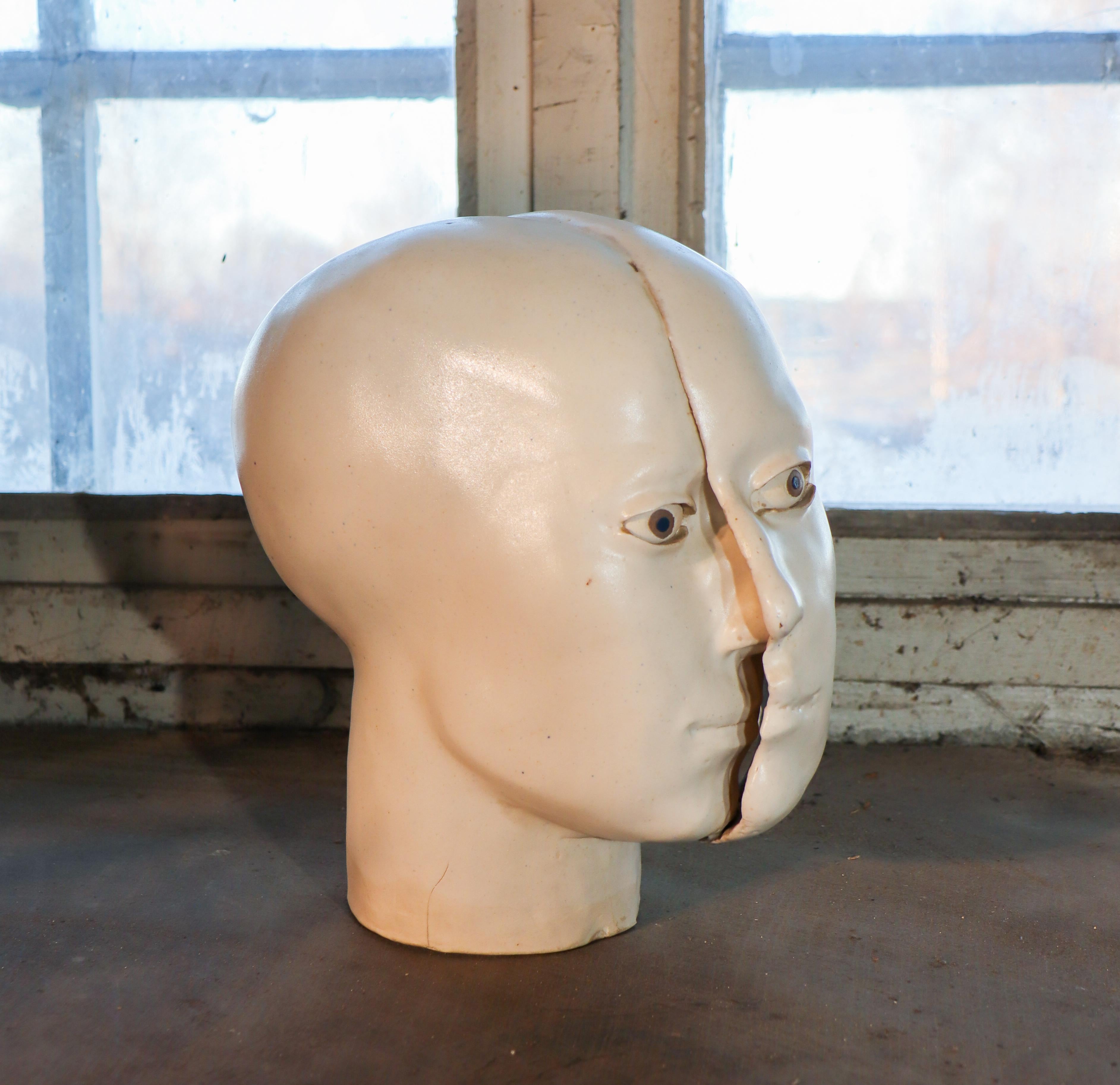 Une sculpture unique en céramique -  Face abstraite de Britt-Ingrid Persson Suède en vente 7