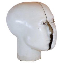 Eine einzigartige Keramik-Skulptur –  Abstraktes Gesicht von Britt-Ingrid Persson Schweden